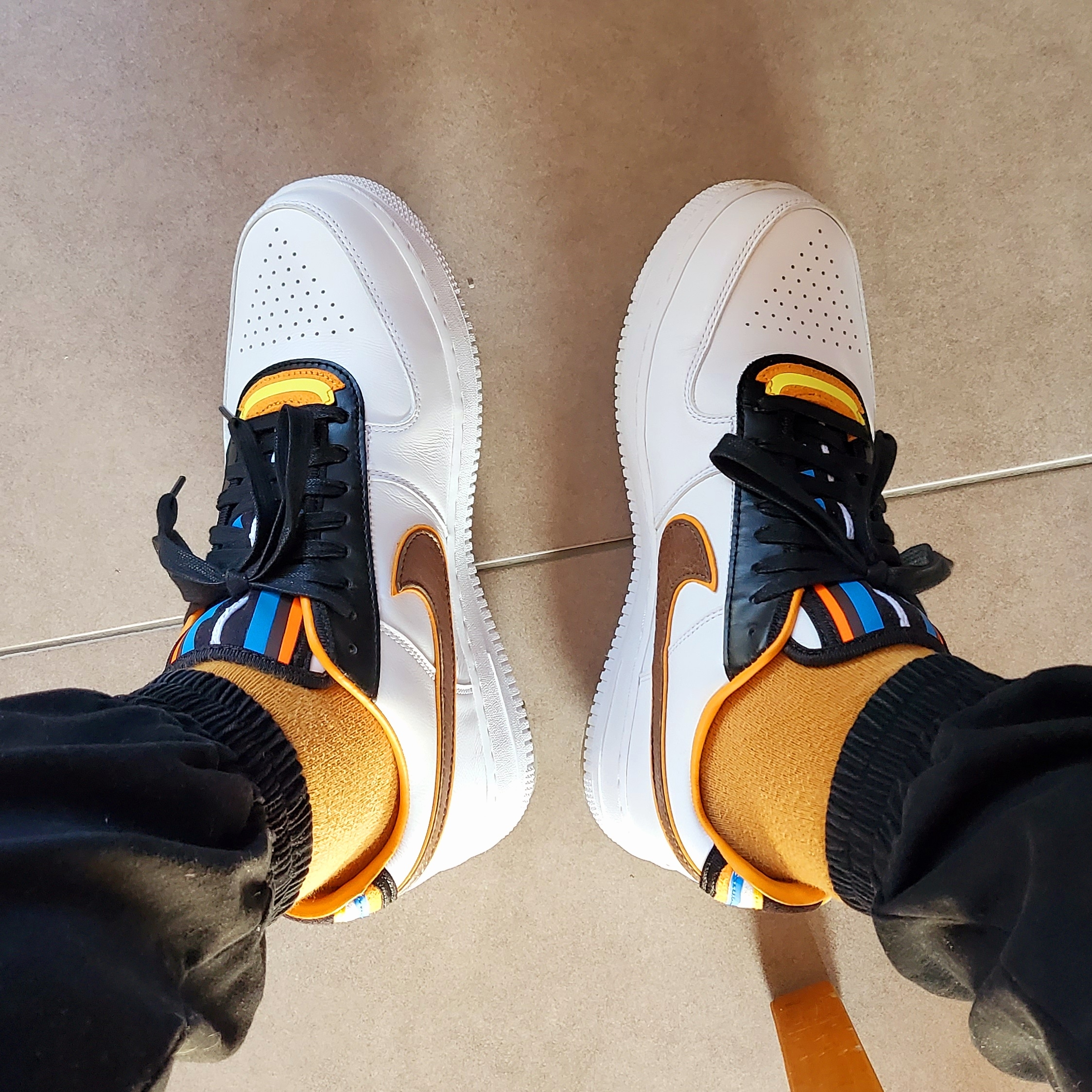 Nike x Riccardo Tisci Air Force 1 White 착용 스타일 - 4