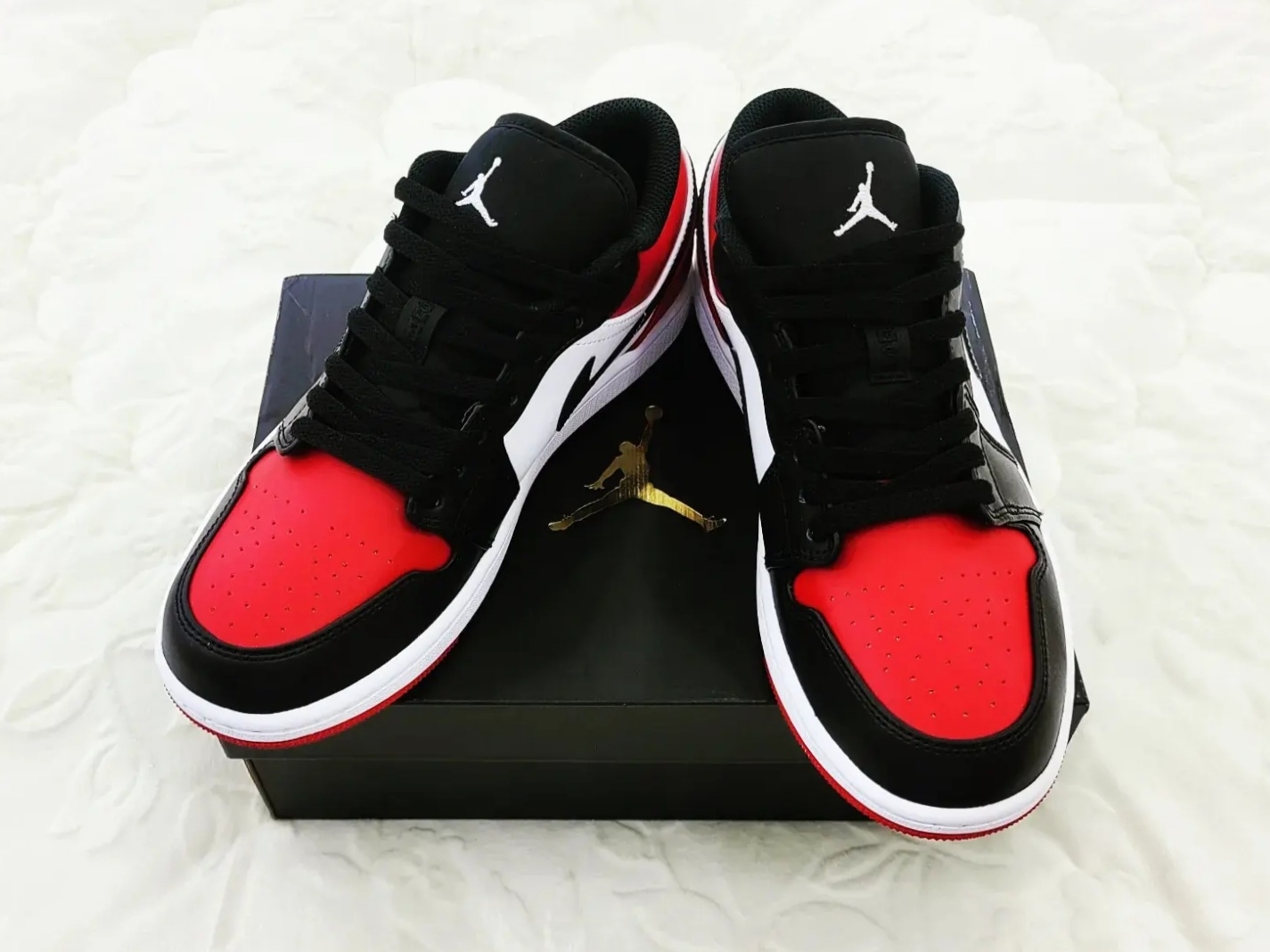Jordan 1 Low Bred Toe 착용 스타일 - 3
