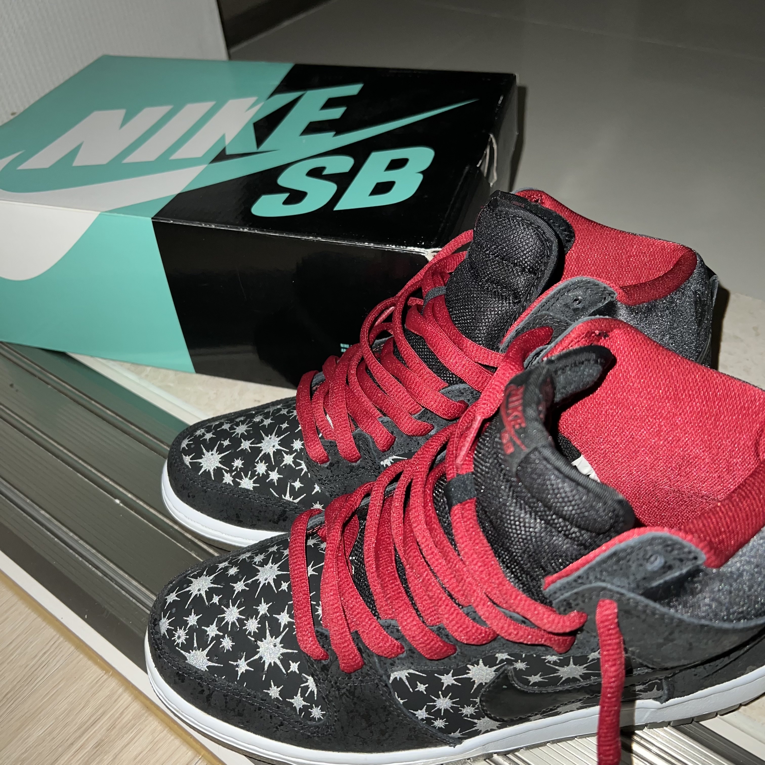 Nike x BROOKLYN PROJECTS Dunk High Premium SB Paparazzi 착용 스타일 - 1