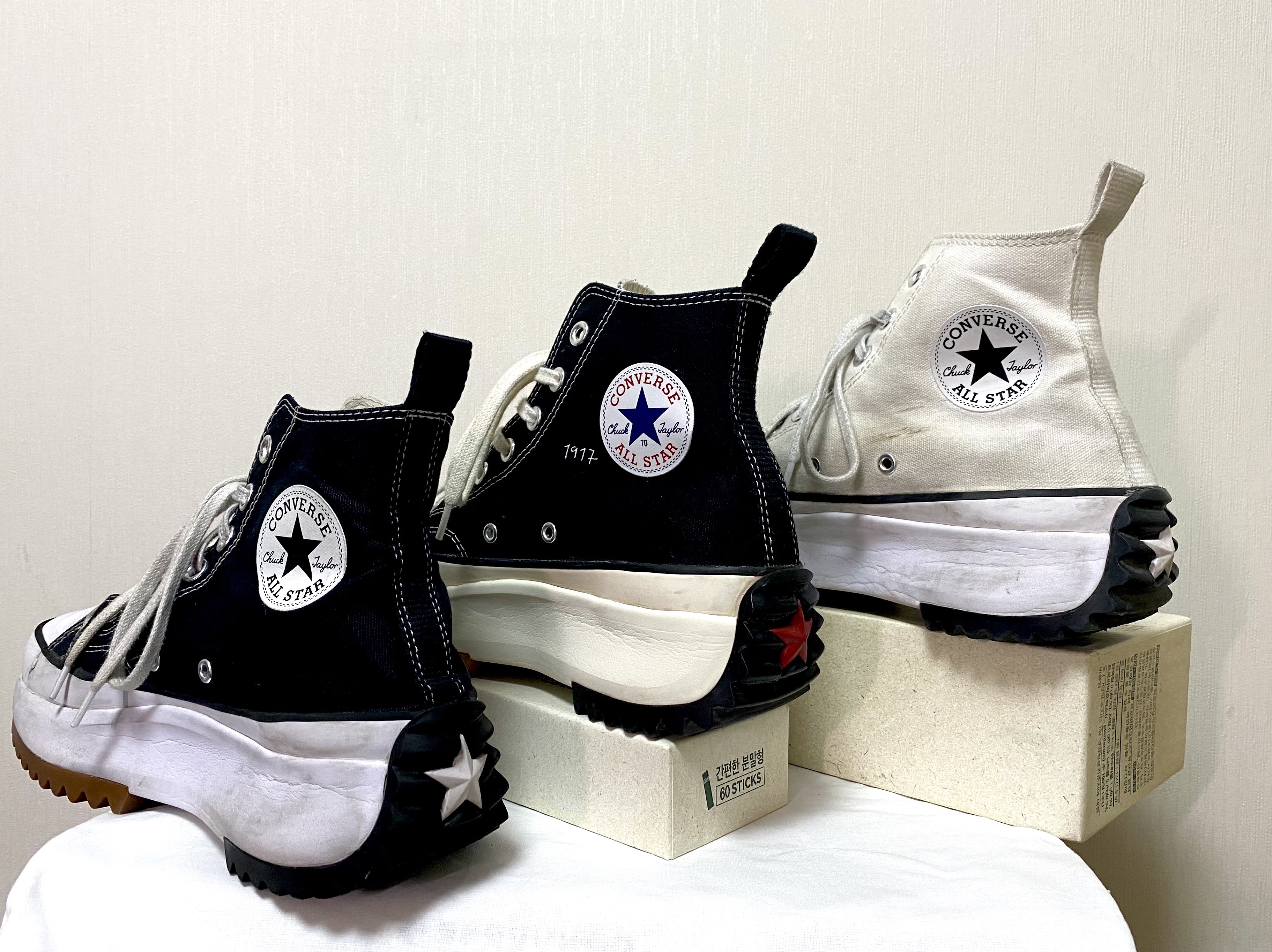 Converse Run Star Hike Hi Black White Gum, Converse Run Star Hike Hi White Black Gum 착용 스타일 - 2