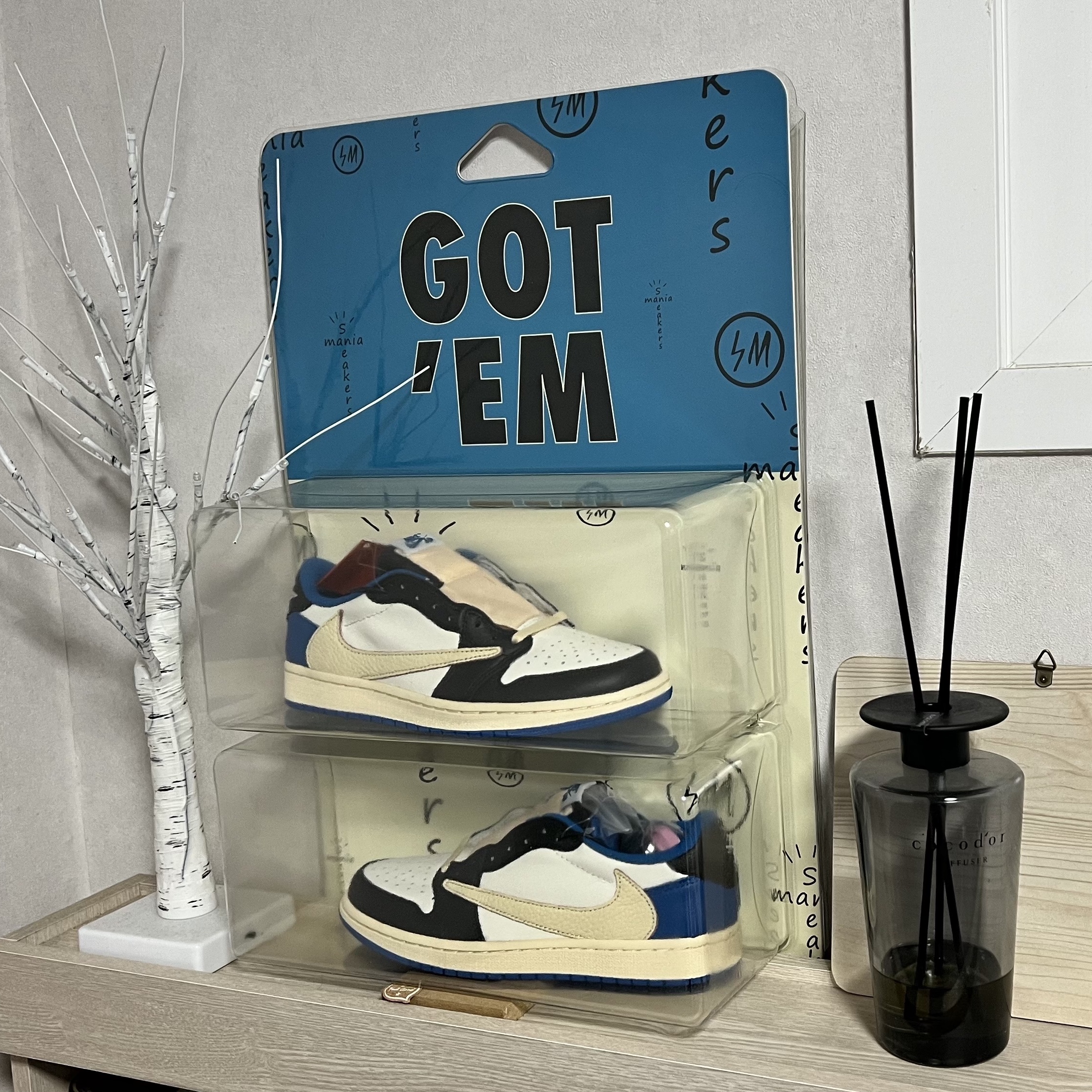 Jordan 1 x Travis Scott x Fragment Retro Low OG SP Military Blue 착용 스타일