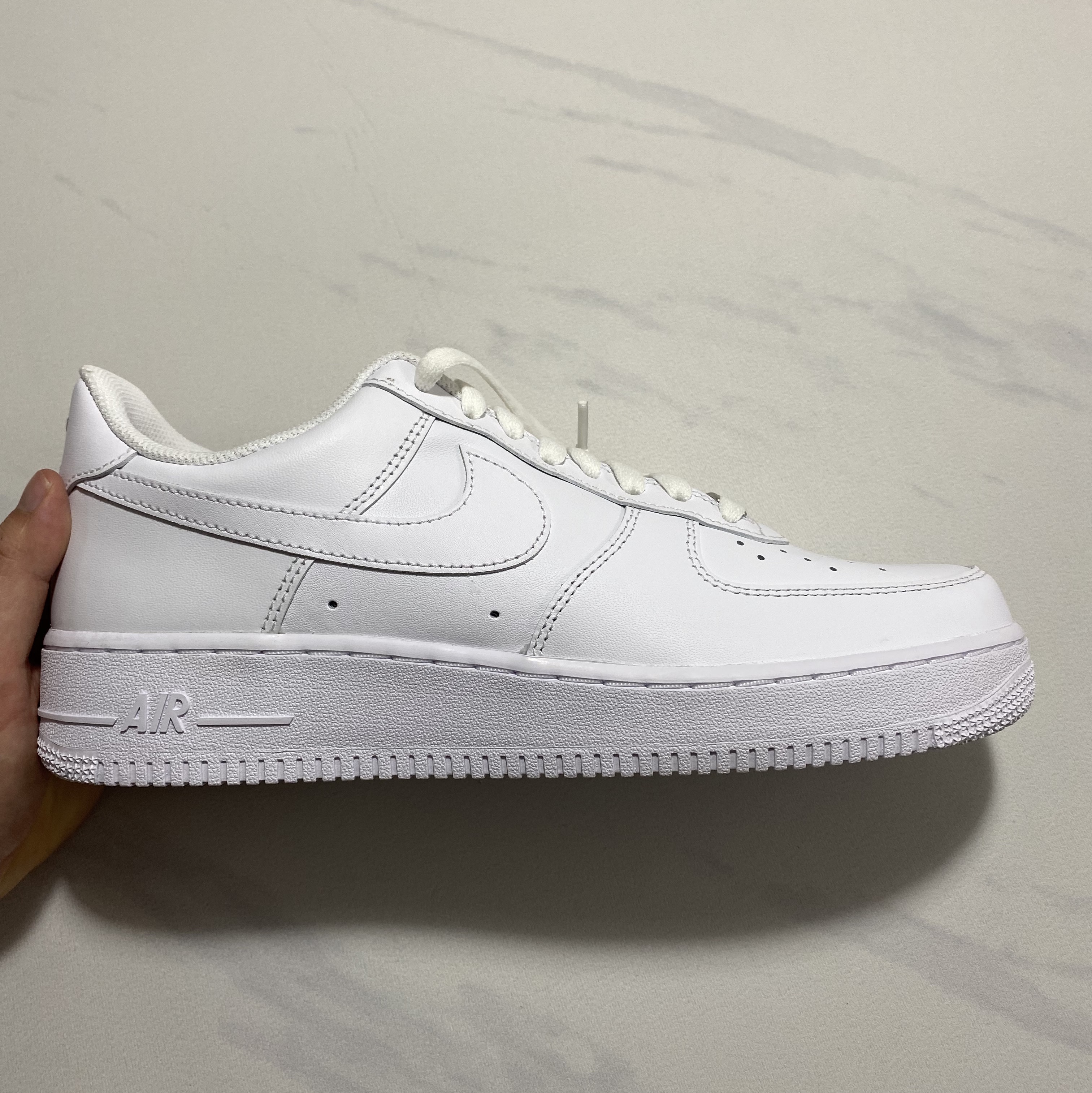 Nike Air Force 1 '07 Low White 착용 스타일