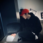 KREAM 프로필 이미지