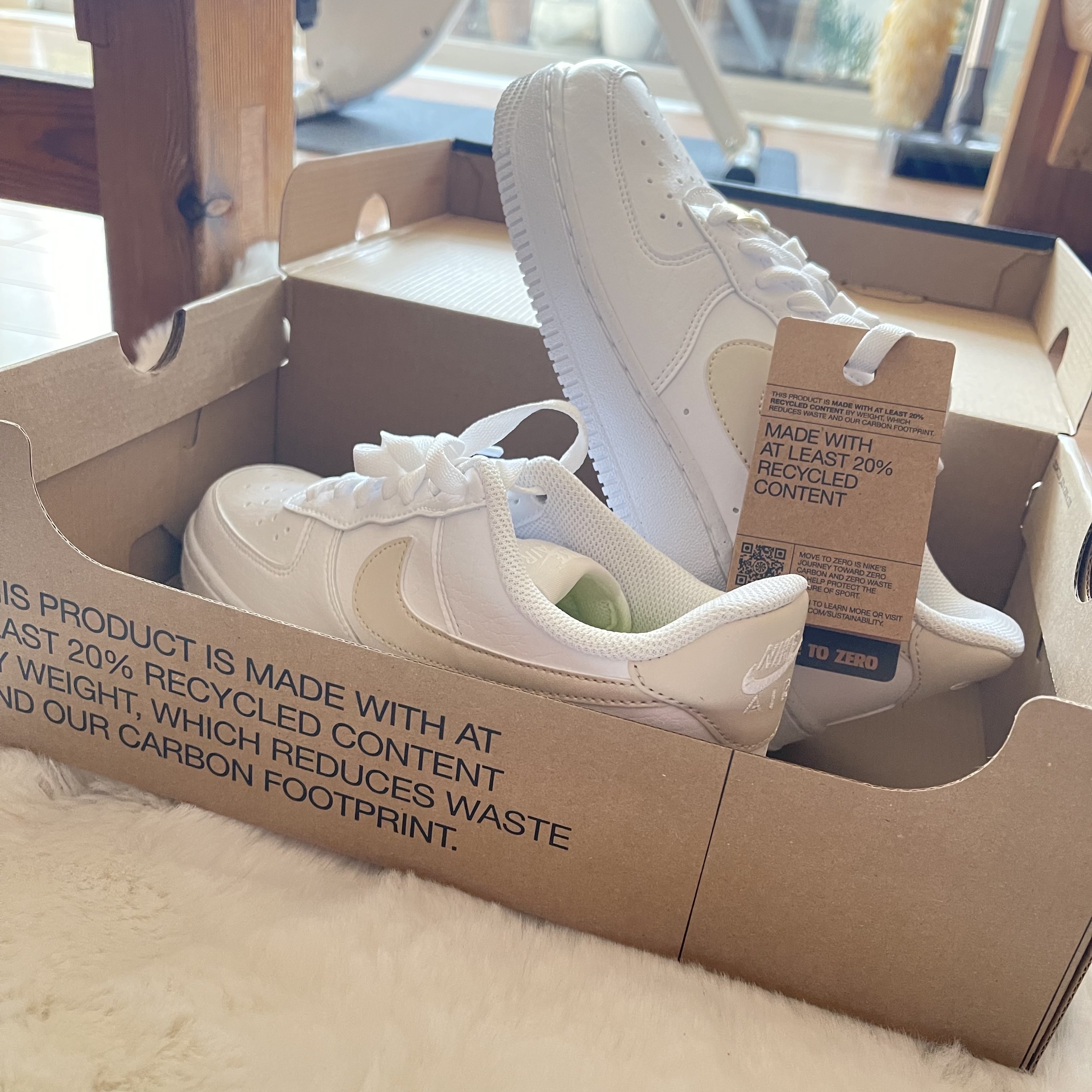 (W) Nike Air Force 1 '07 Next Nature Light Orewood Brown 착용 스타일