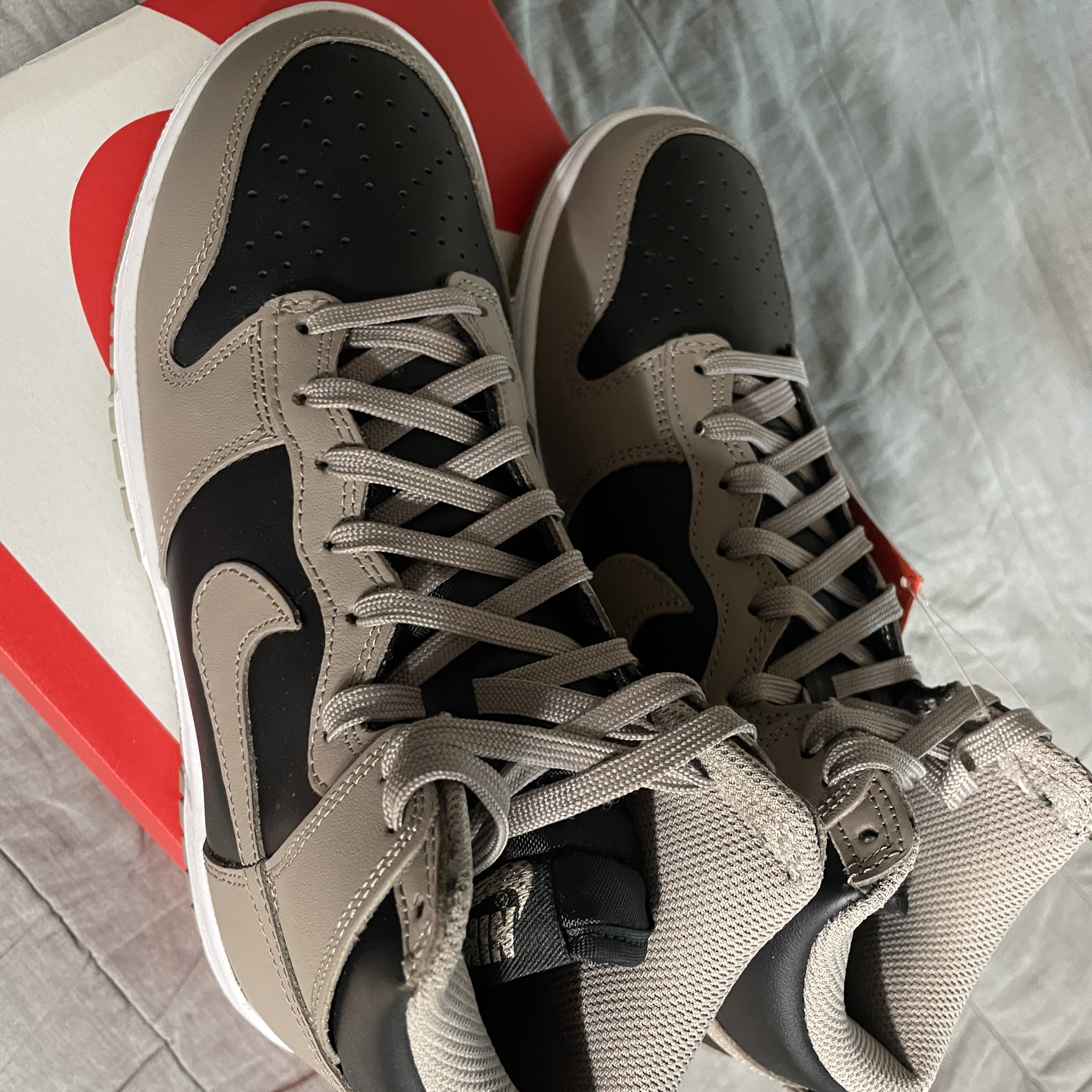 (W) Nike Dunk High Moon Fossil 착용 스타일 - 1