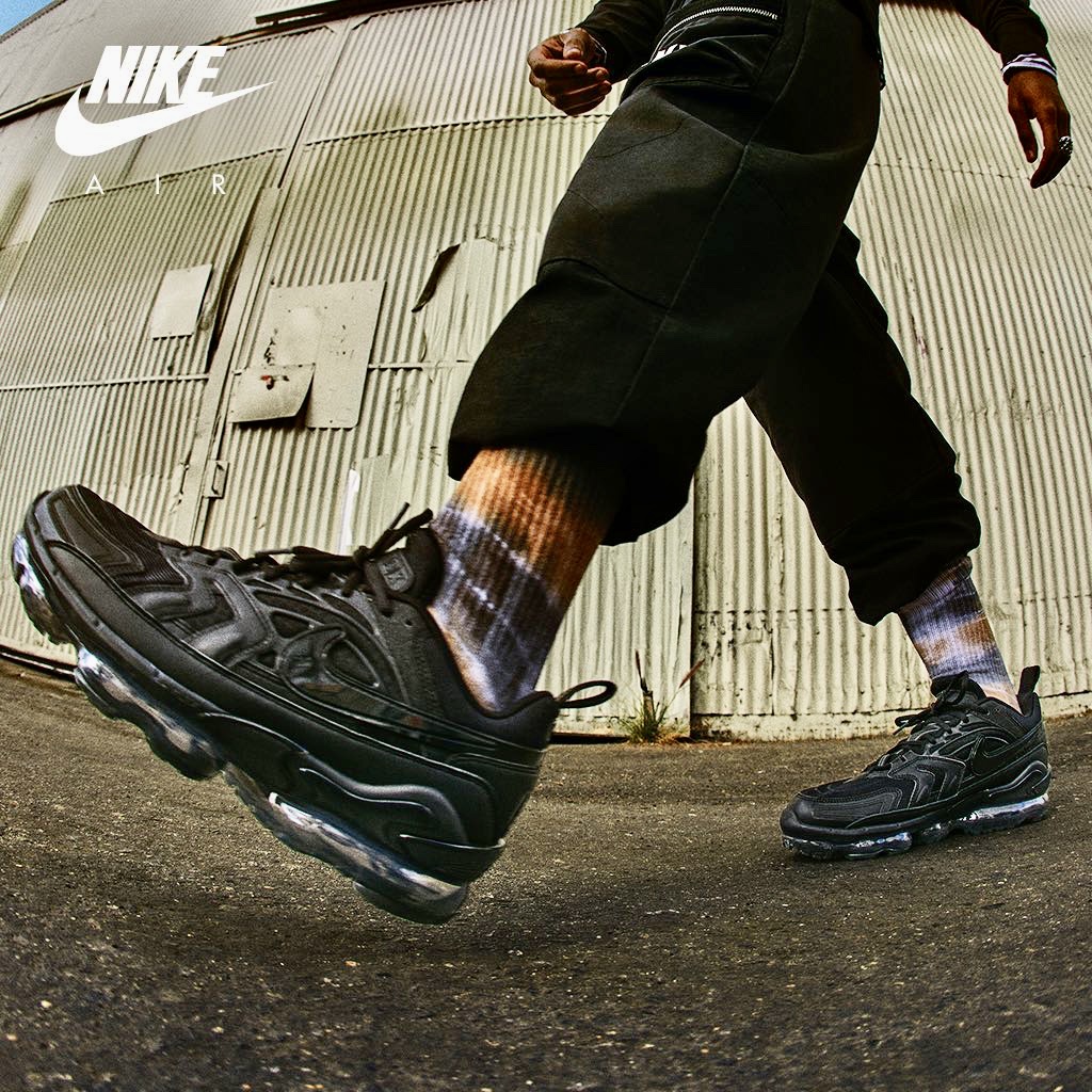 Nike Air VaporMax EVO Triple Black 착용 스타일