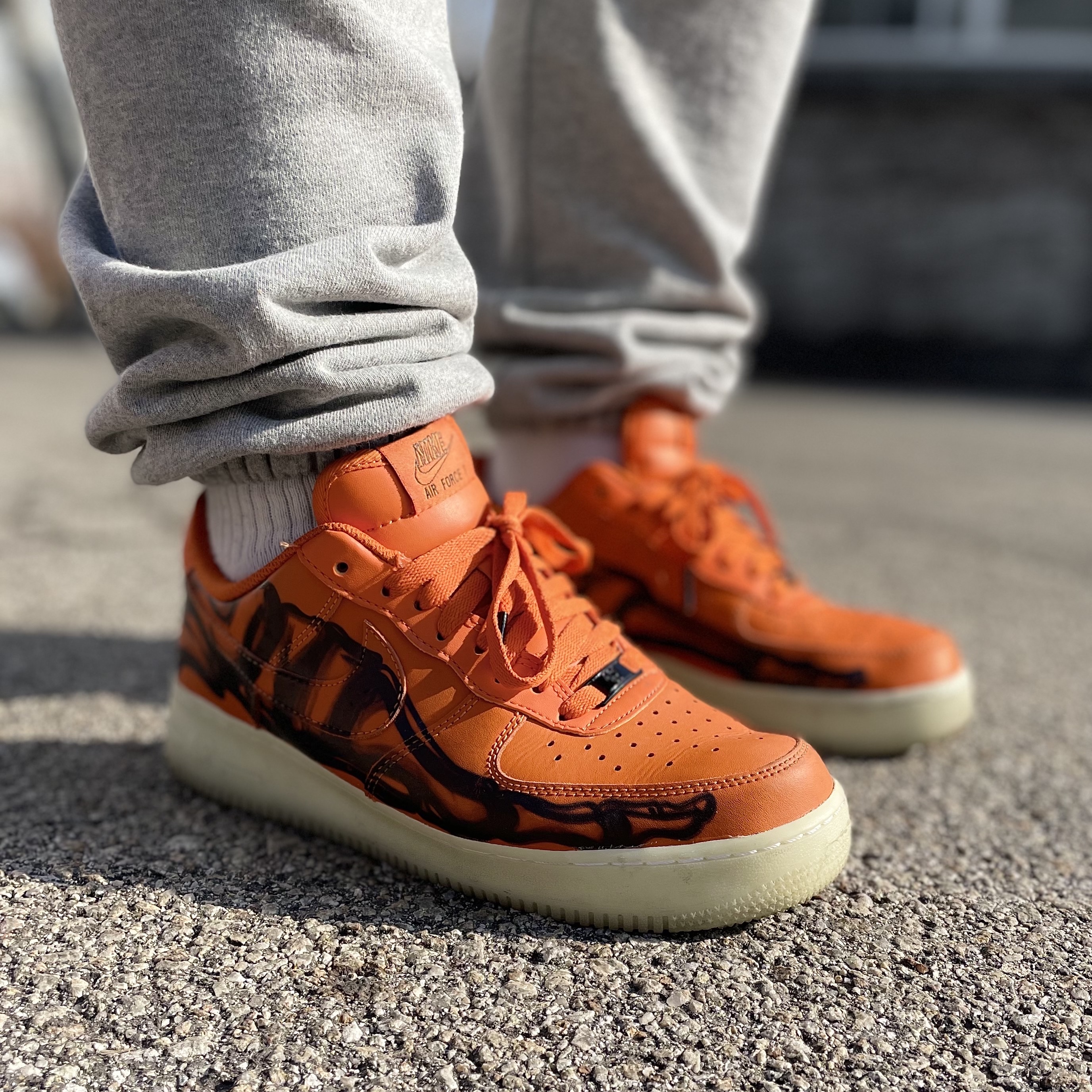Nike Air Force 1 Low '07 Orange Skeleton 착용 스타일