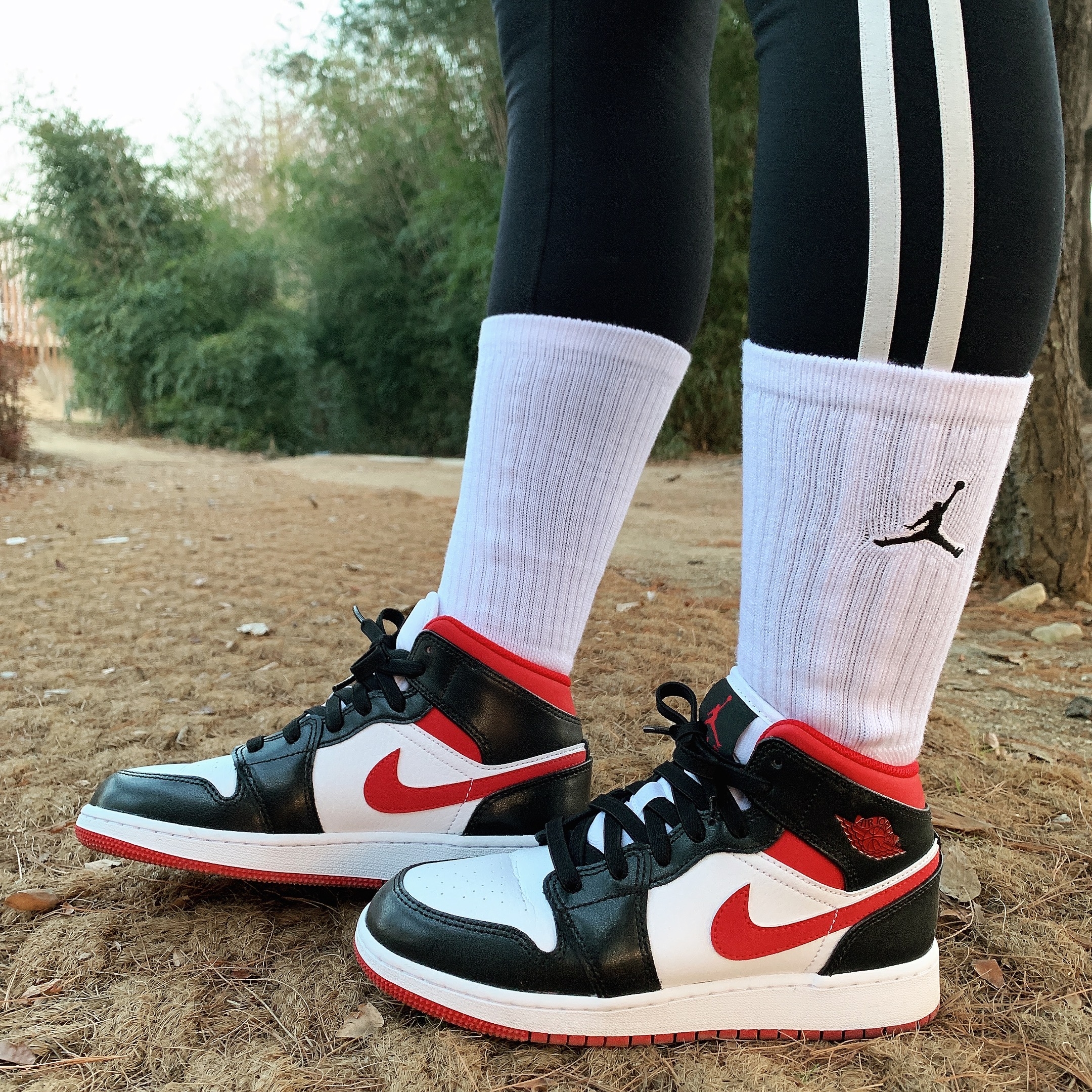 Jordan 1 Mid Gym Red Black White, (GS) Jordan 1 Mid Gym Red Black White 착용 스타일 - 3