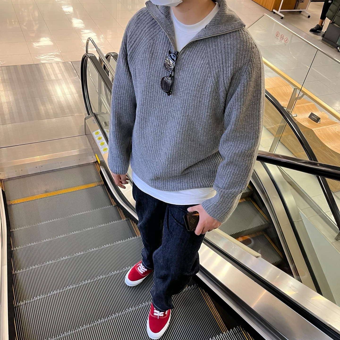 Vans Vault OG Authentic LX Red 착용 스타일