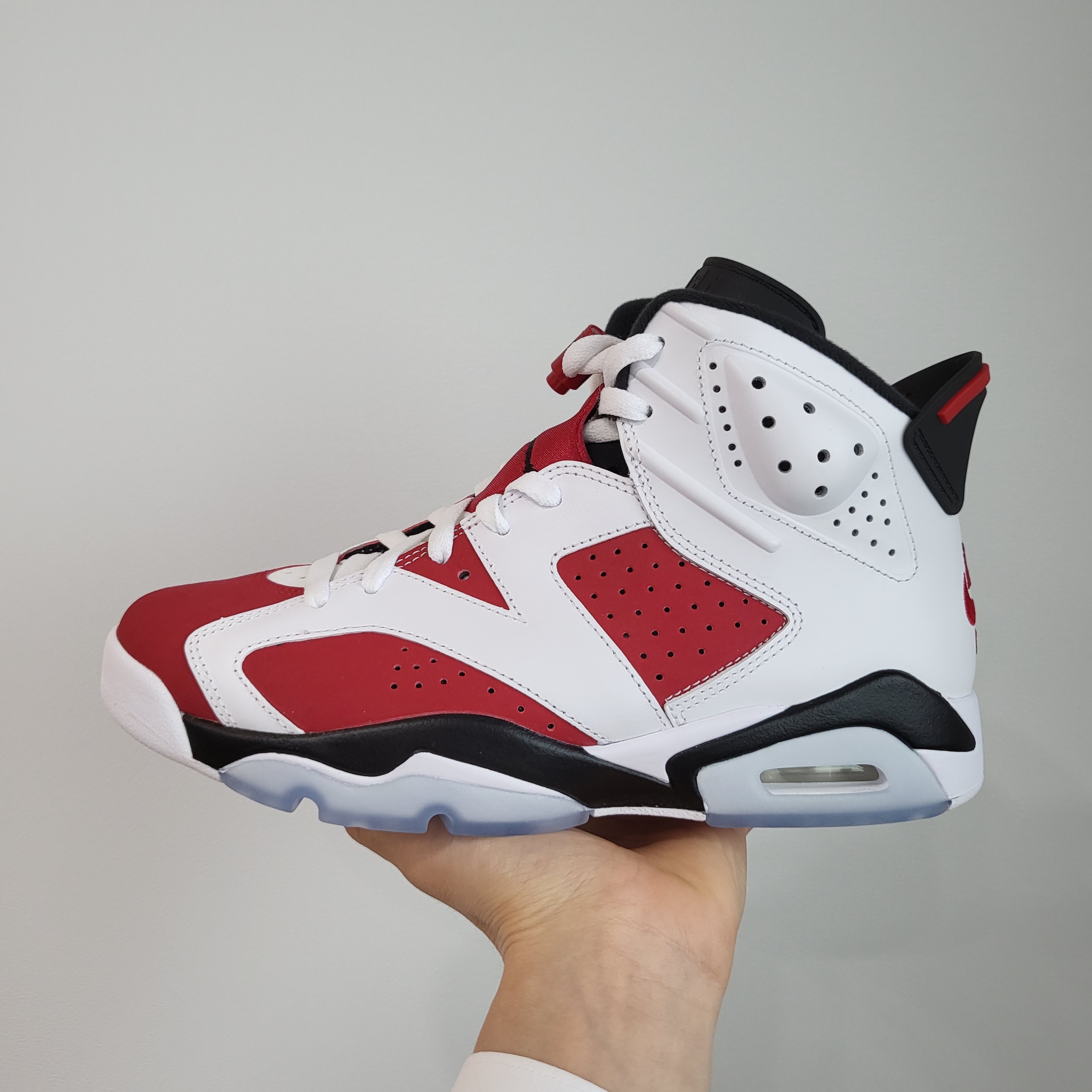 Jordan 6 Retro Carmine 2021, (GS) Jordan 6 Retro Carmine 2021 착용 스타일 - 1