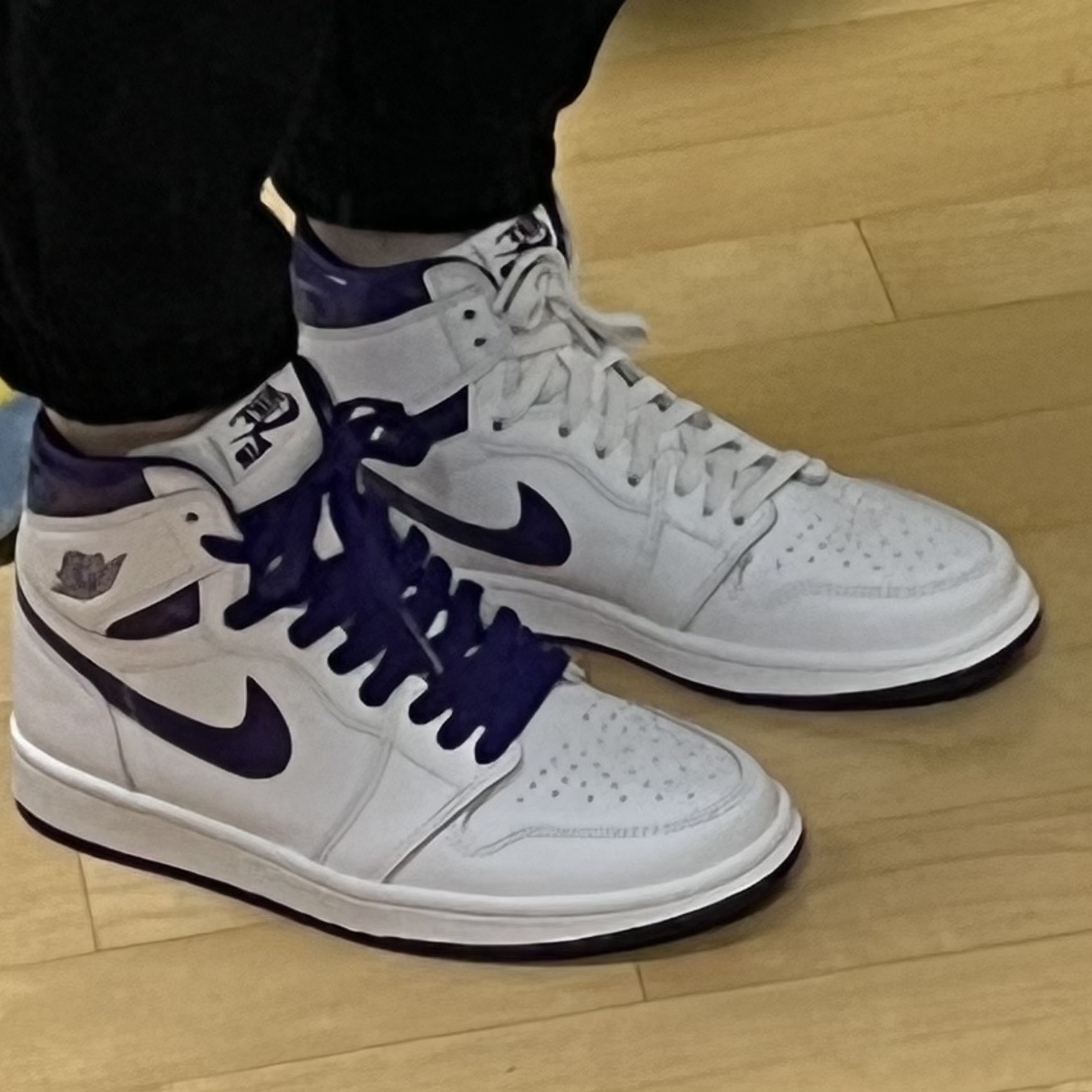 (W) Jordan 1 High OG Court Purple 착용 스타일 - 4