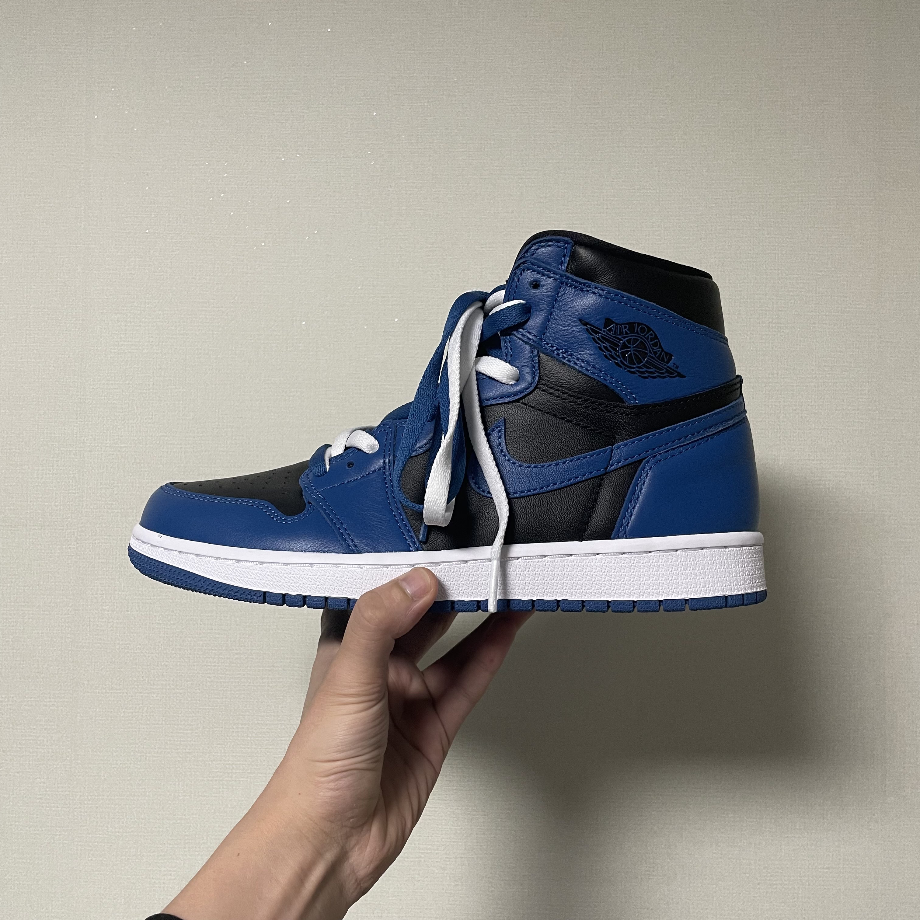 Jordan 1 Retro High OG Dark Marina Blue ์ฐฉ์ฉ ์คํ์ผ