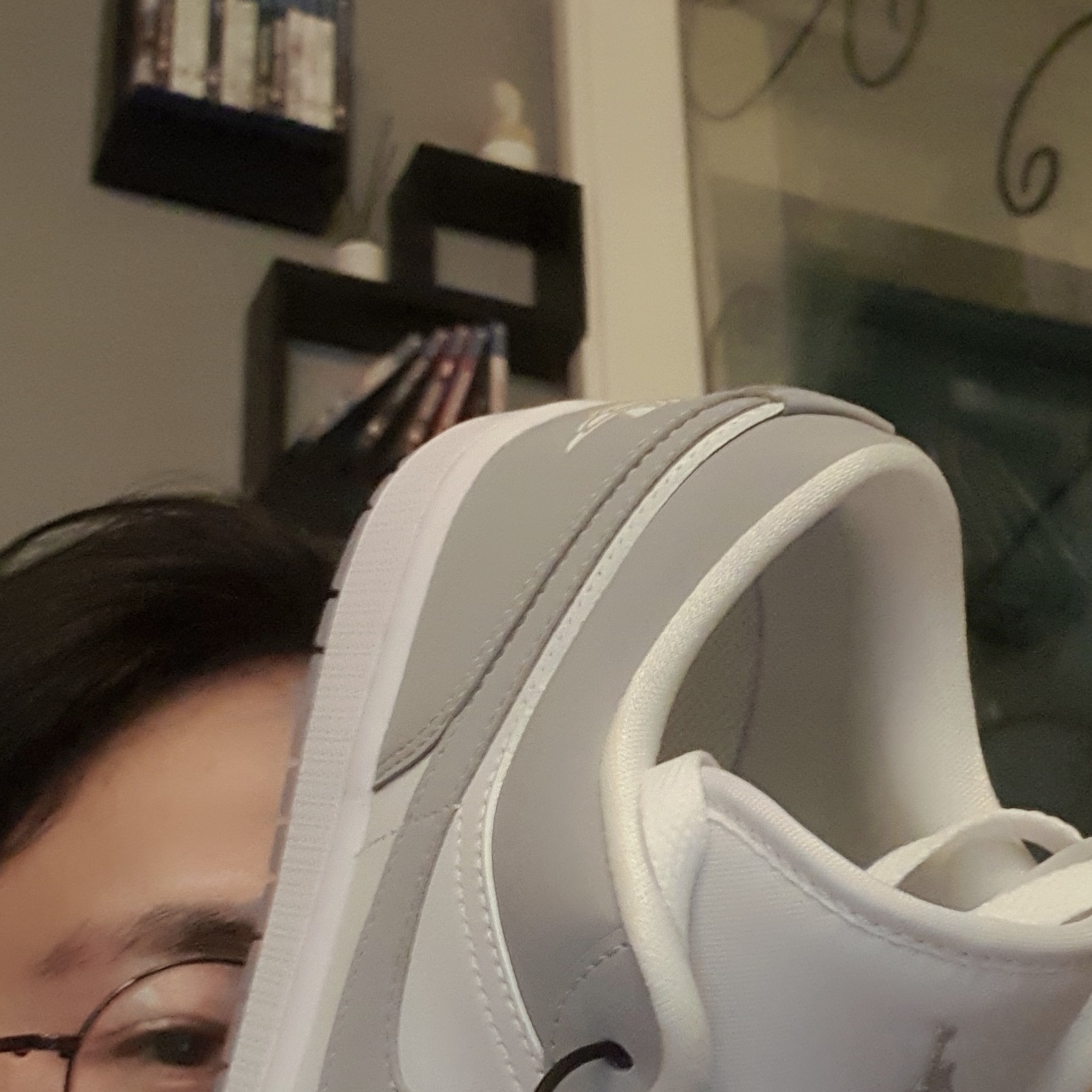 (W) Jordan 1 Low White Wolf Grey 착용 스타일 - 2