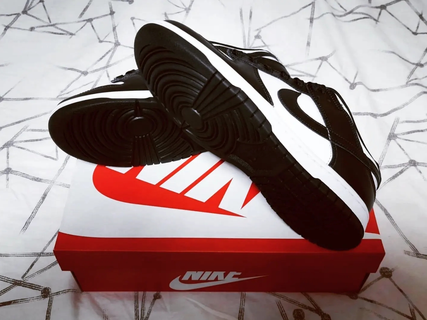 Nike Dunk Low Retro Black 착용 스타일 - 4