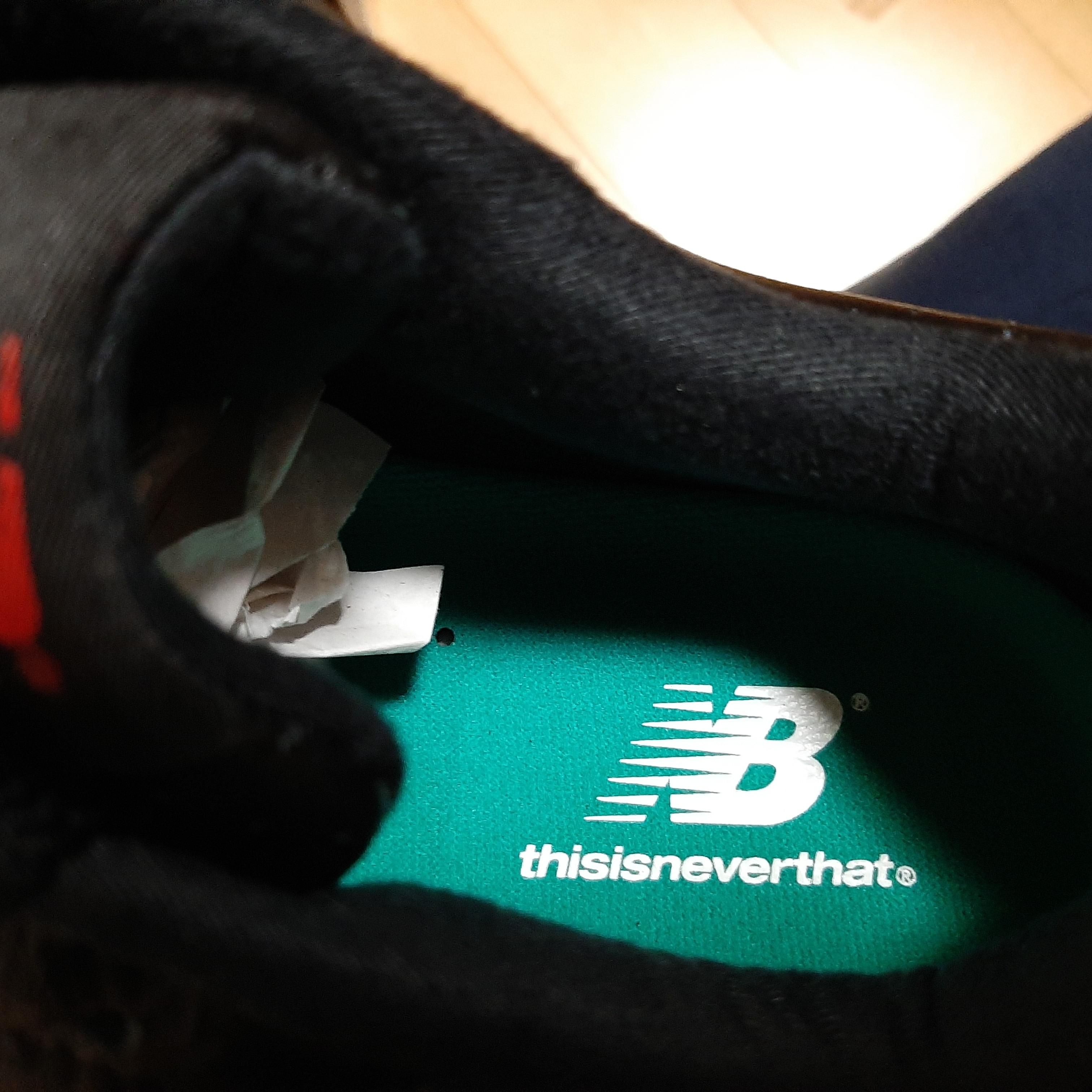 New Balance x Thisisneverthat 860v2 Black 착용 스타일 - 4