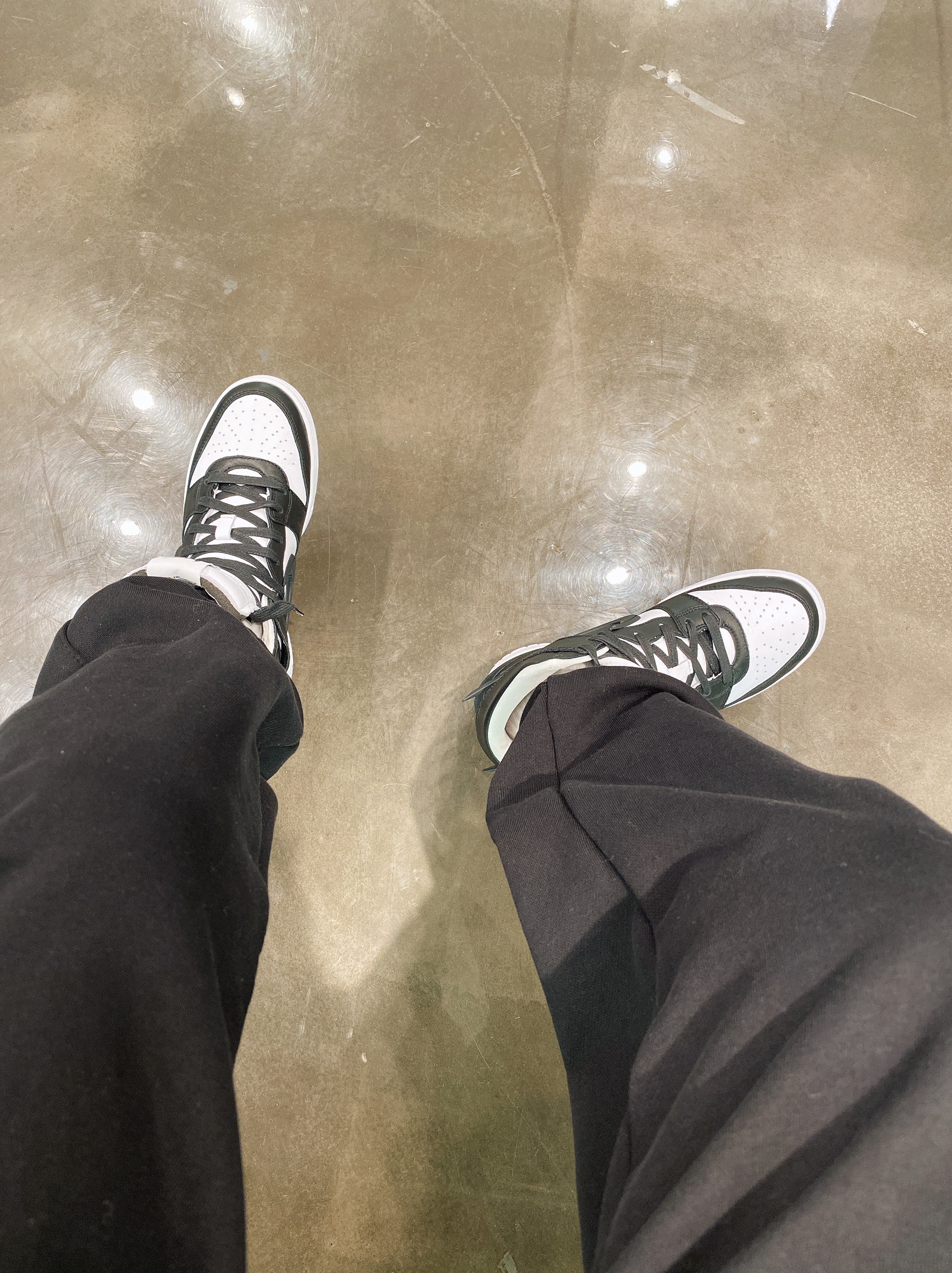Nike x Ambush Dunk High Black 착용 스타일 - 1