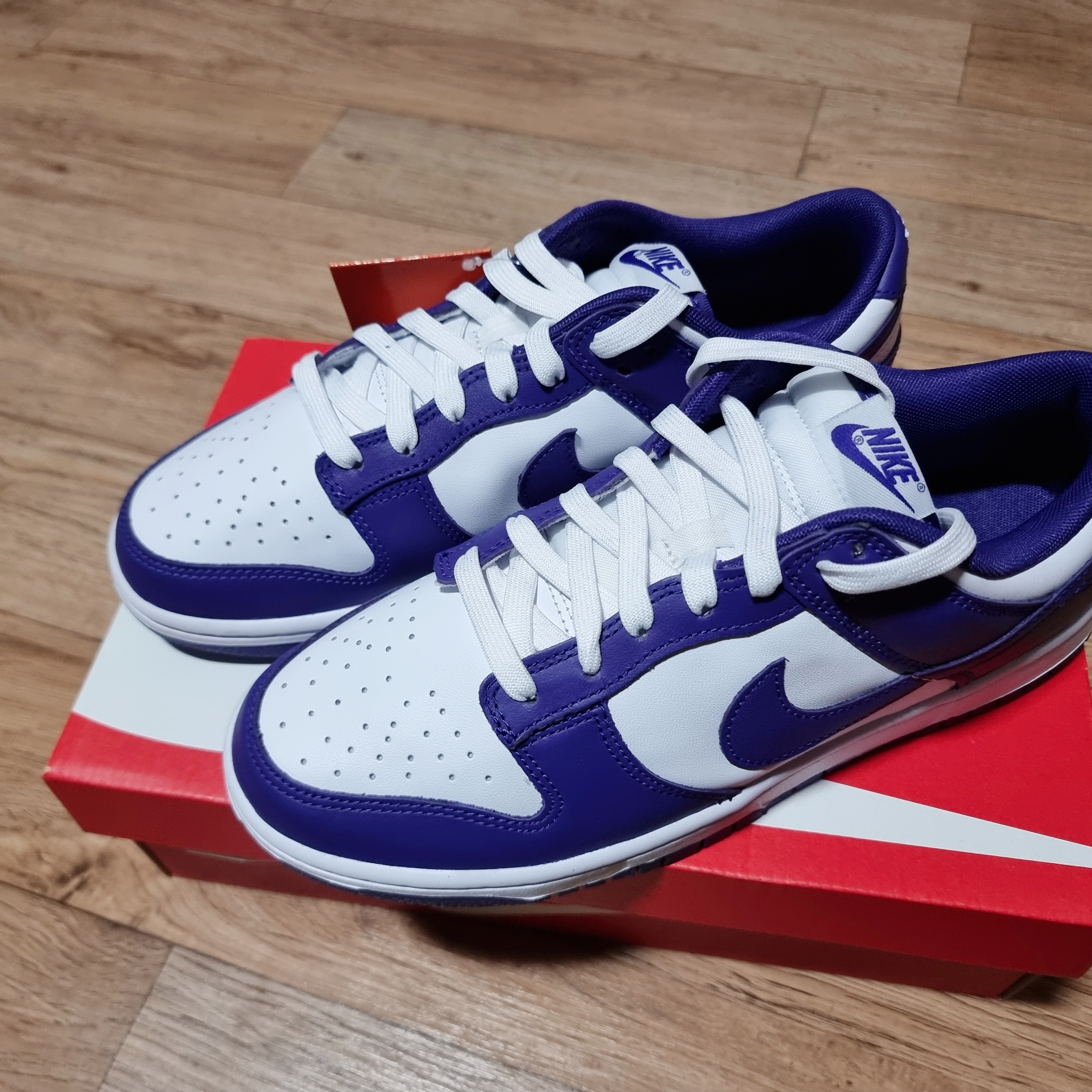 Nike Dunk Low Retro Championship Court Purple 착용 스타일 - 3