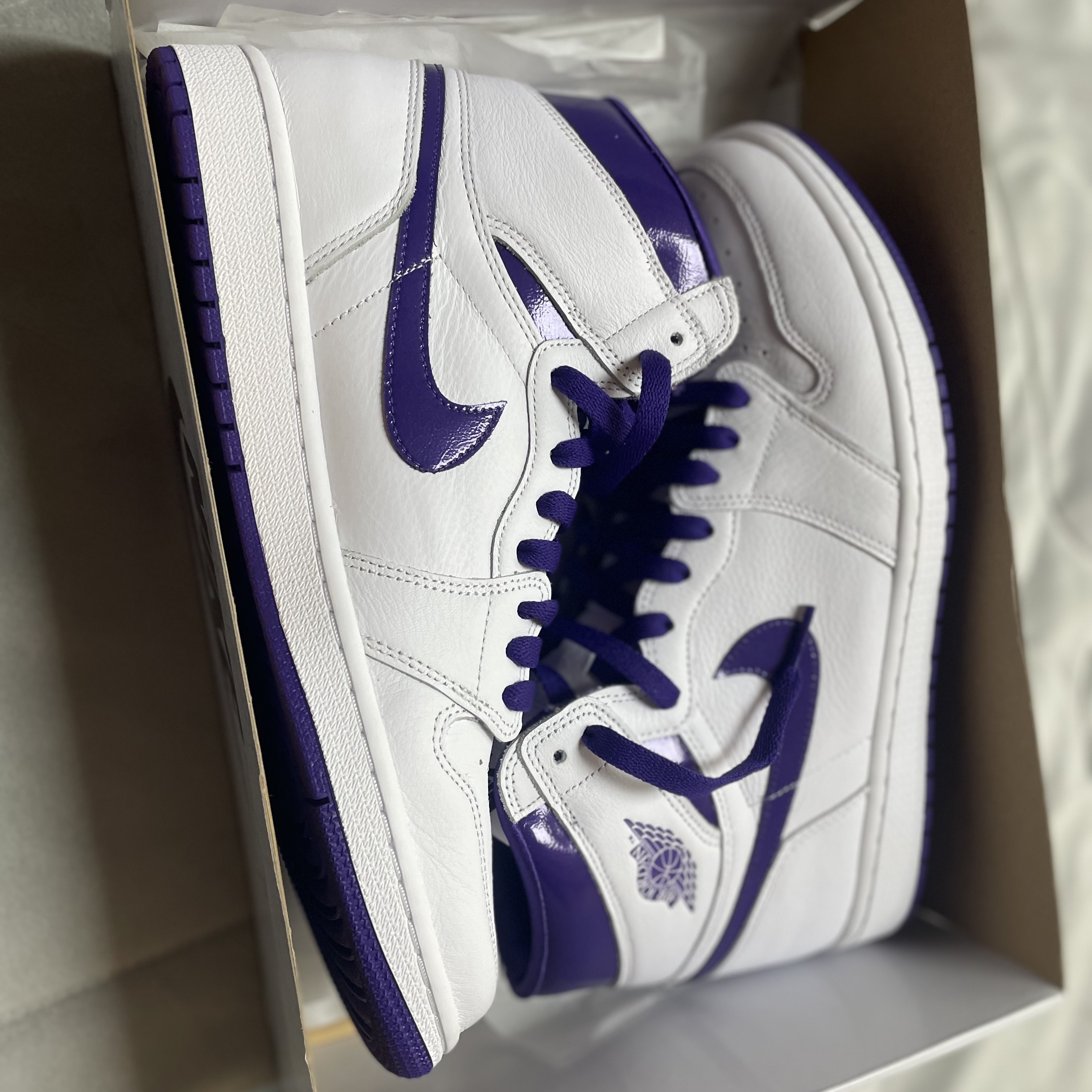 (W) Jordan 1 High OG Court Purple 착용 스타일 - 5