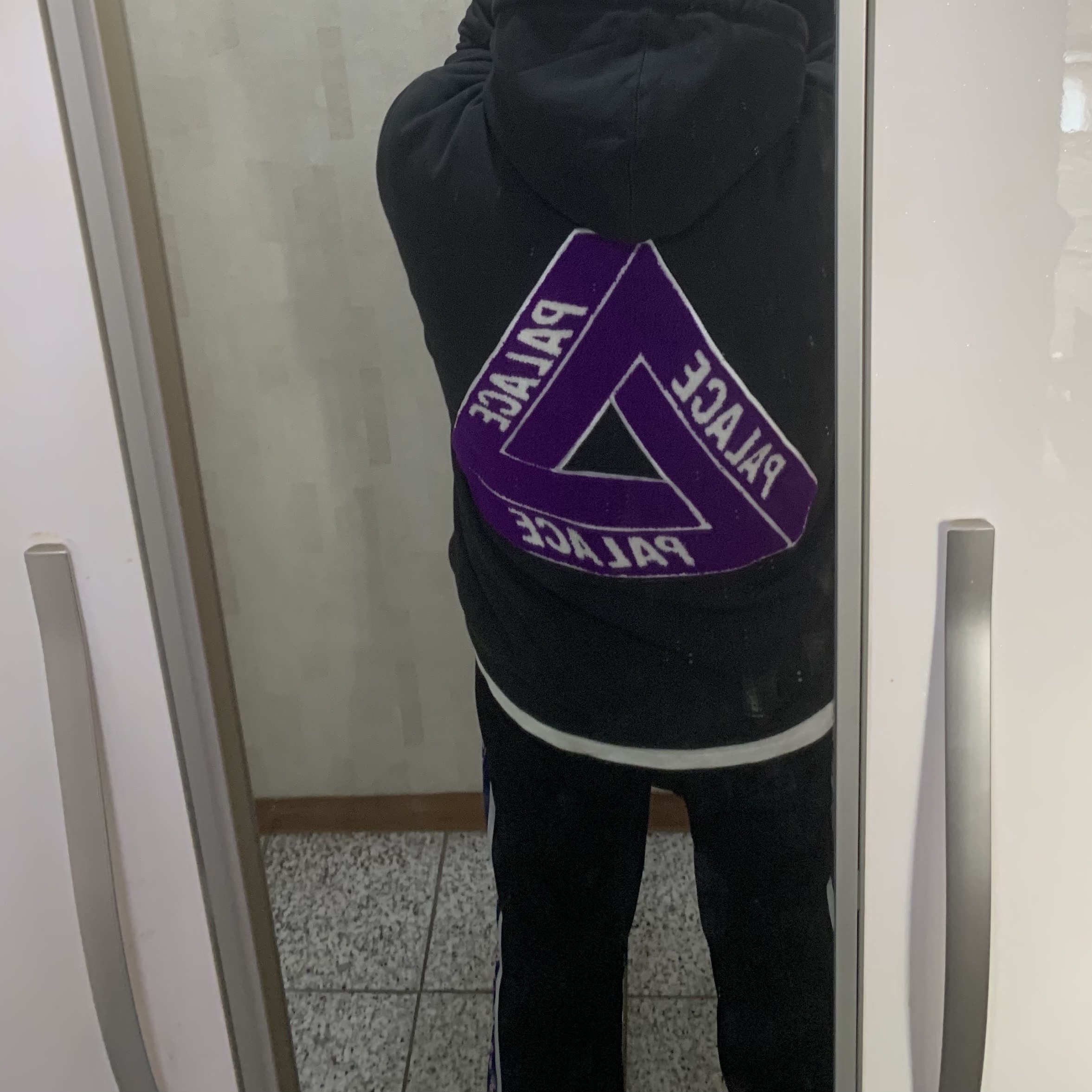Palace Tri-Chenille Hood Black - 21FW 착용 스타일 - 3