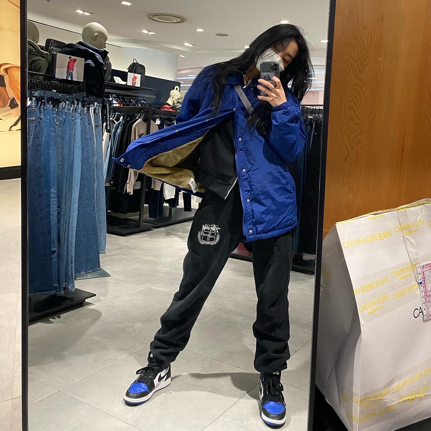 Jordan 1 Retro High OG Royal Toe, (GS) Jordan 1 Retro High OG Royal Toe 착용 스타일