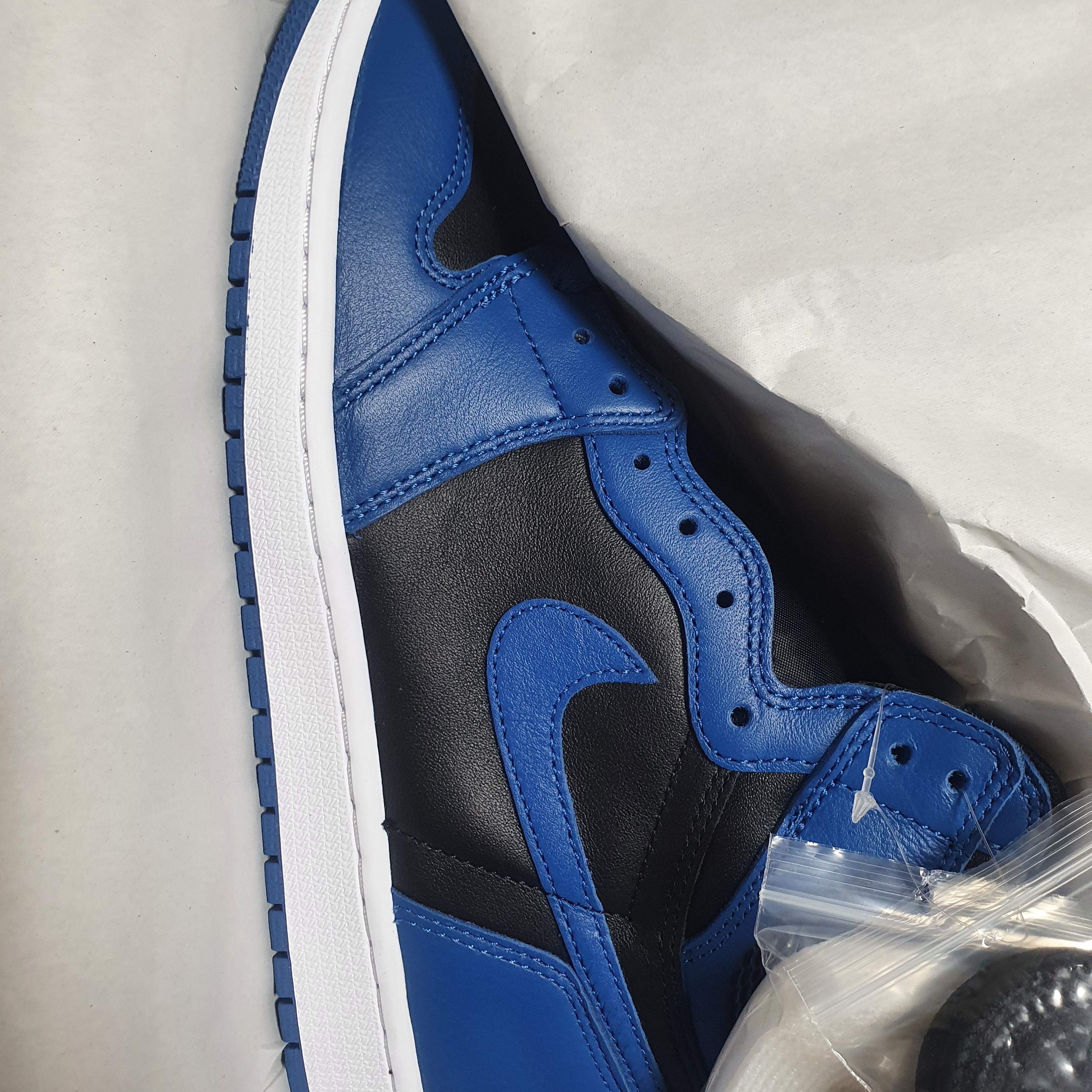 Jordan 1 Retro High OG Dark Marina Blue 착용 스타일