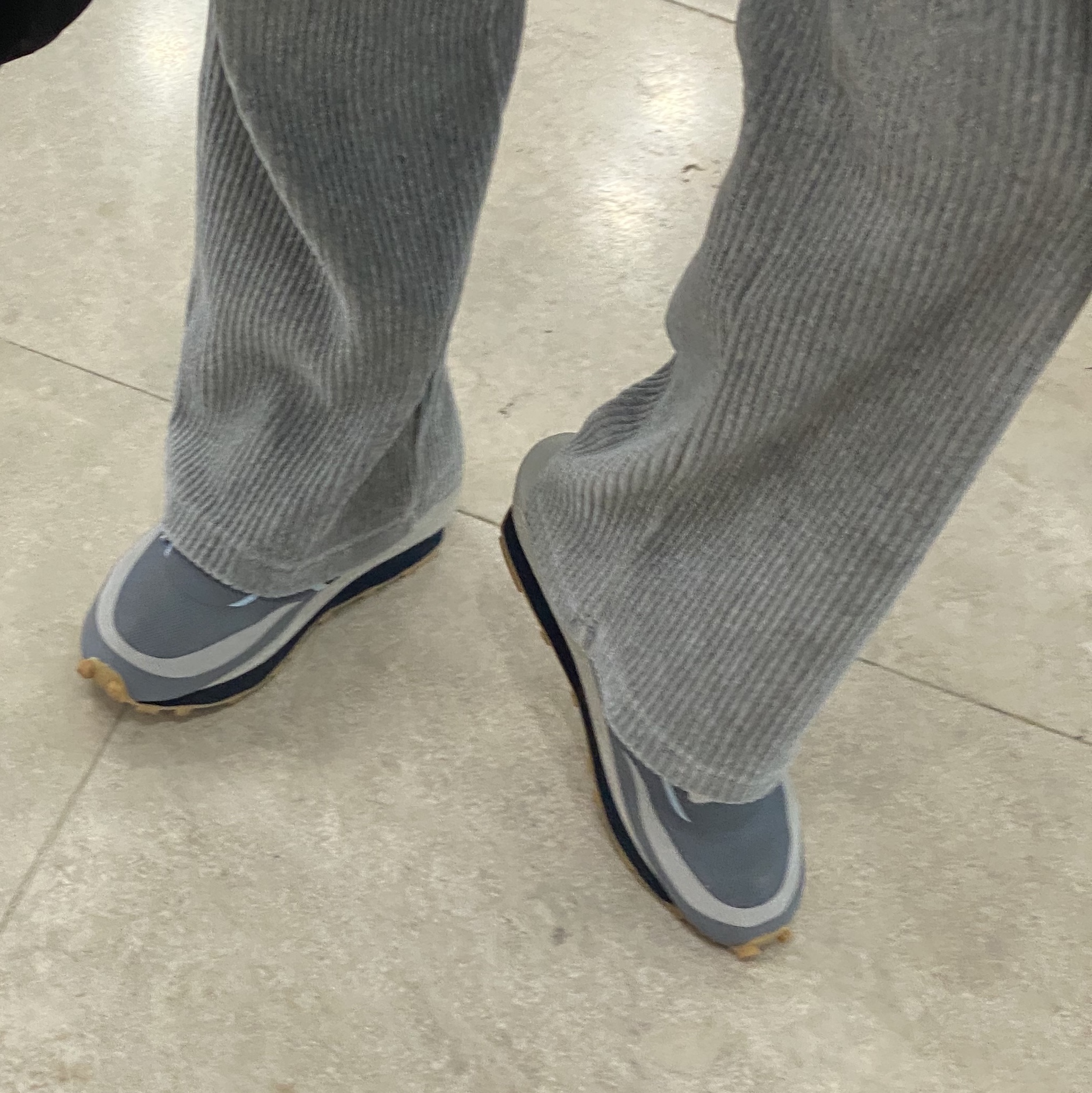 Nike x Sacai x Clot LDWaffle Cool Grey 착용 스타일 - 3