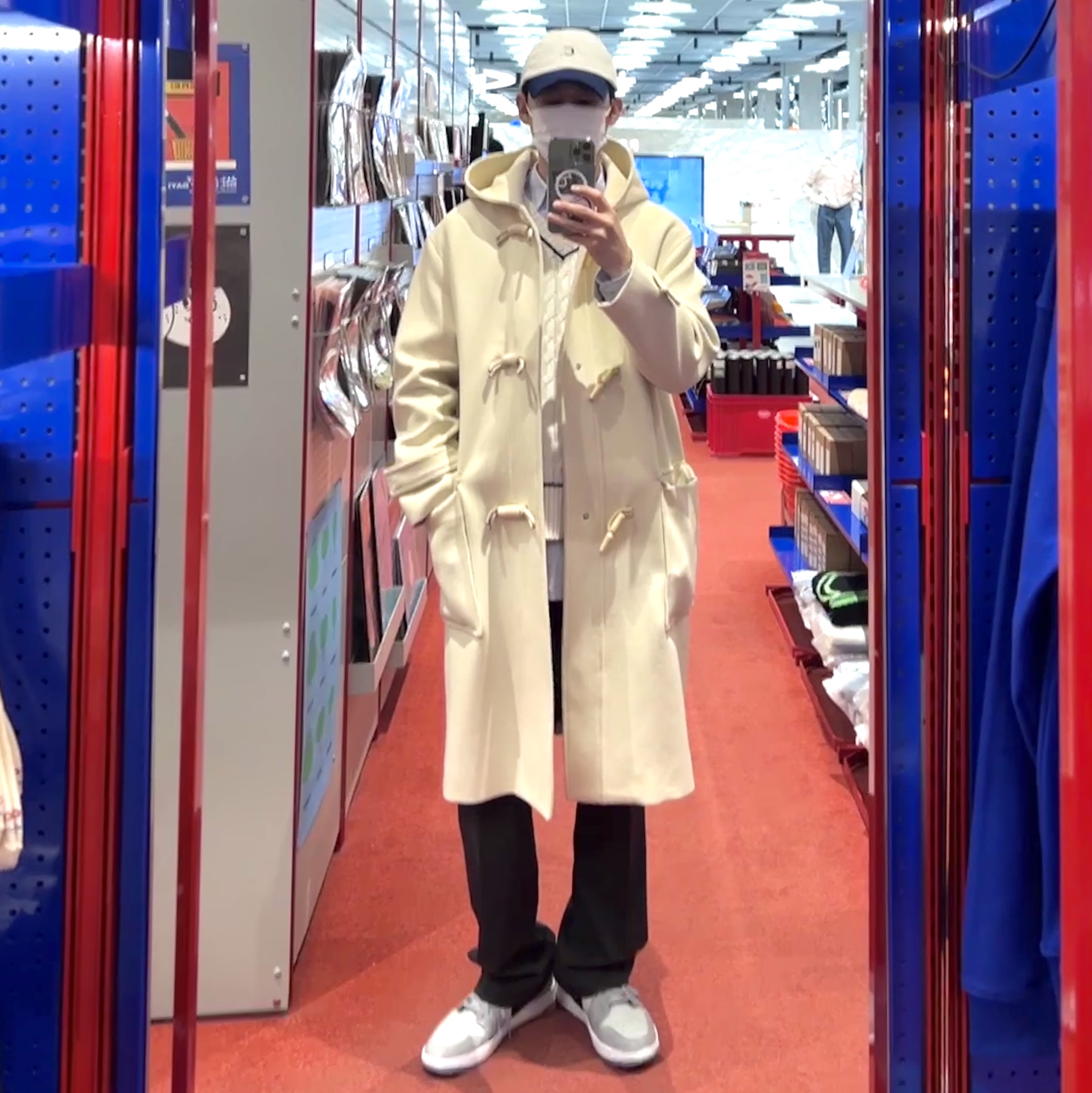 Jordan 1 Low Golf Wolf Grey 착용 스타일 - 2