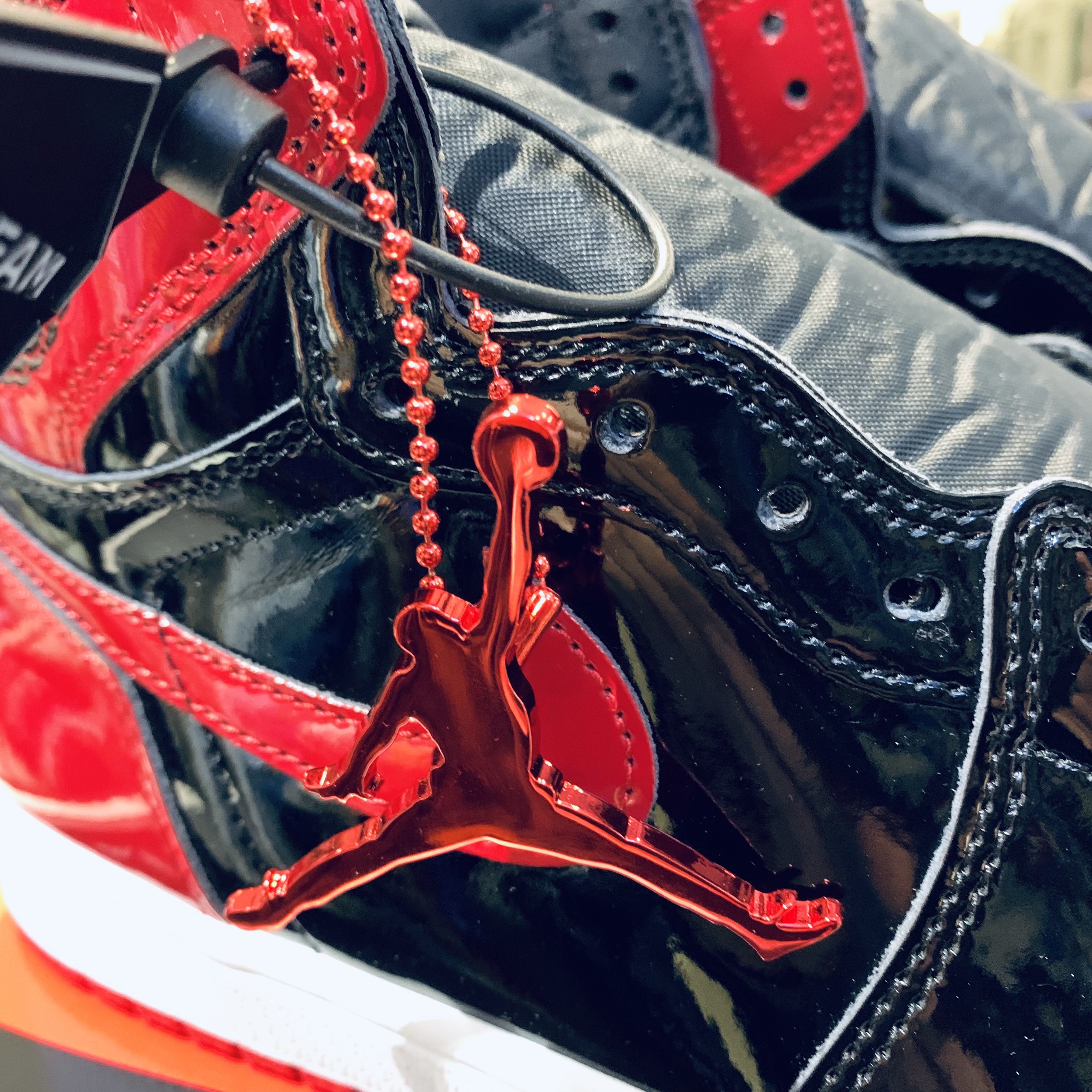 Jordan 1 Retro High OG Patent Bred 착용 스타일 - 2