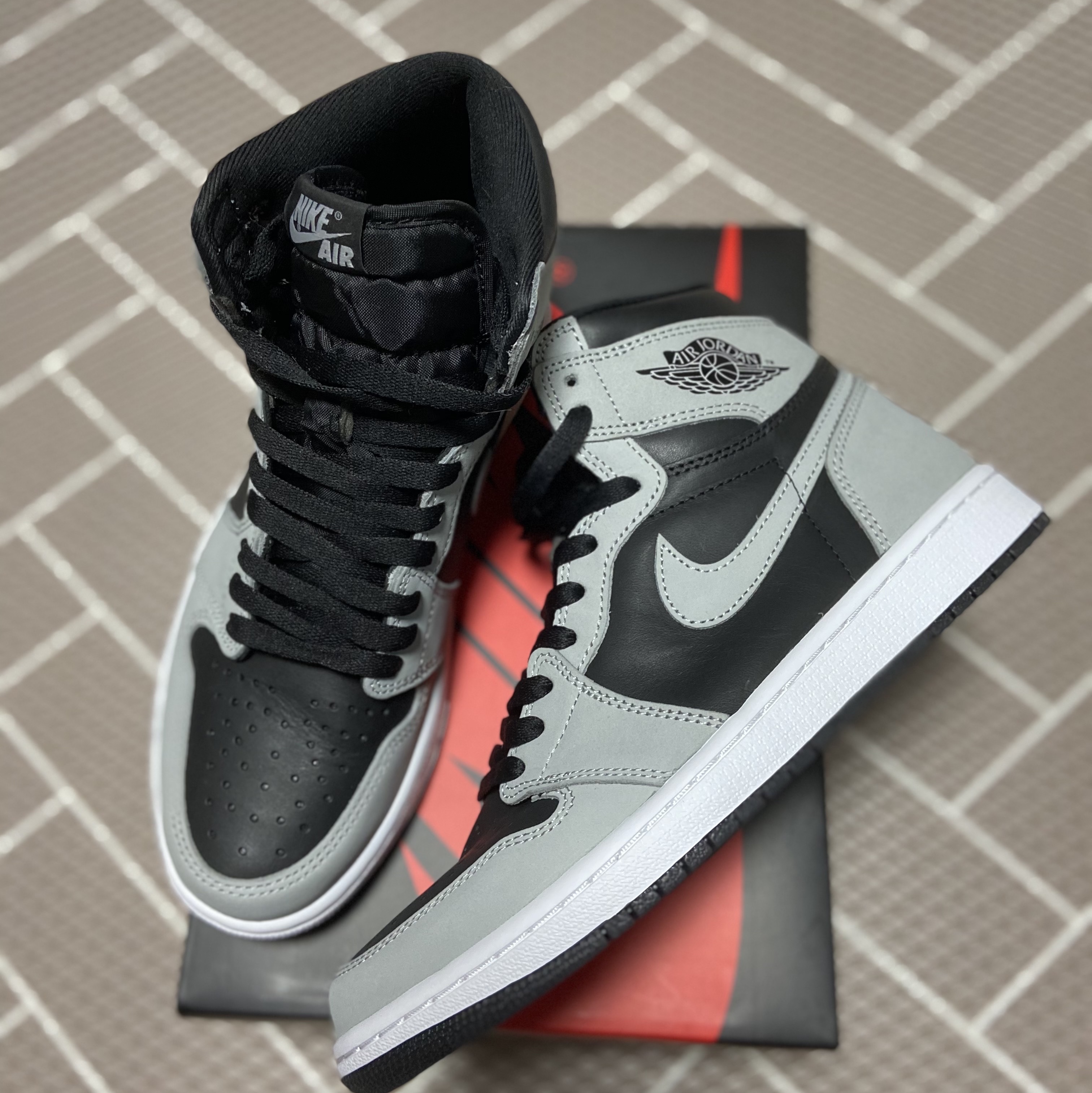 Jordan 1 Retro High OG Shadow 2.0 착용 스타일 - 2