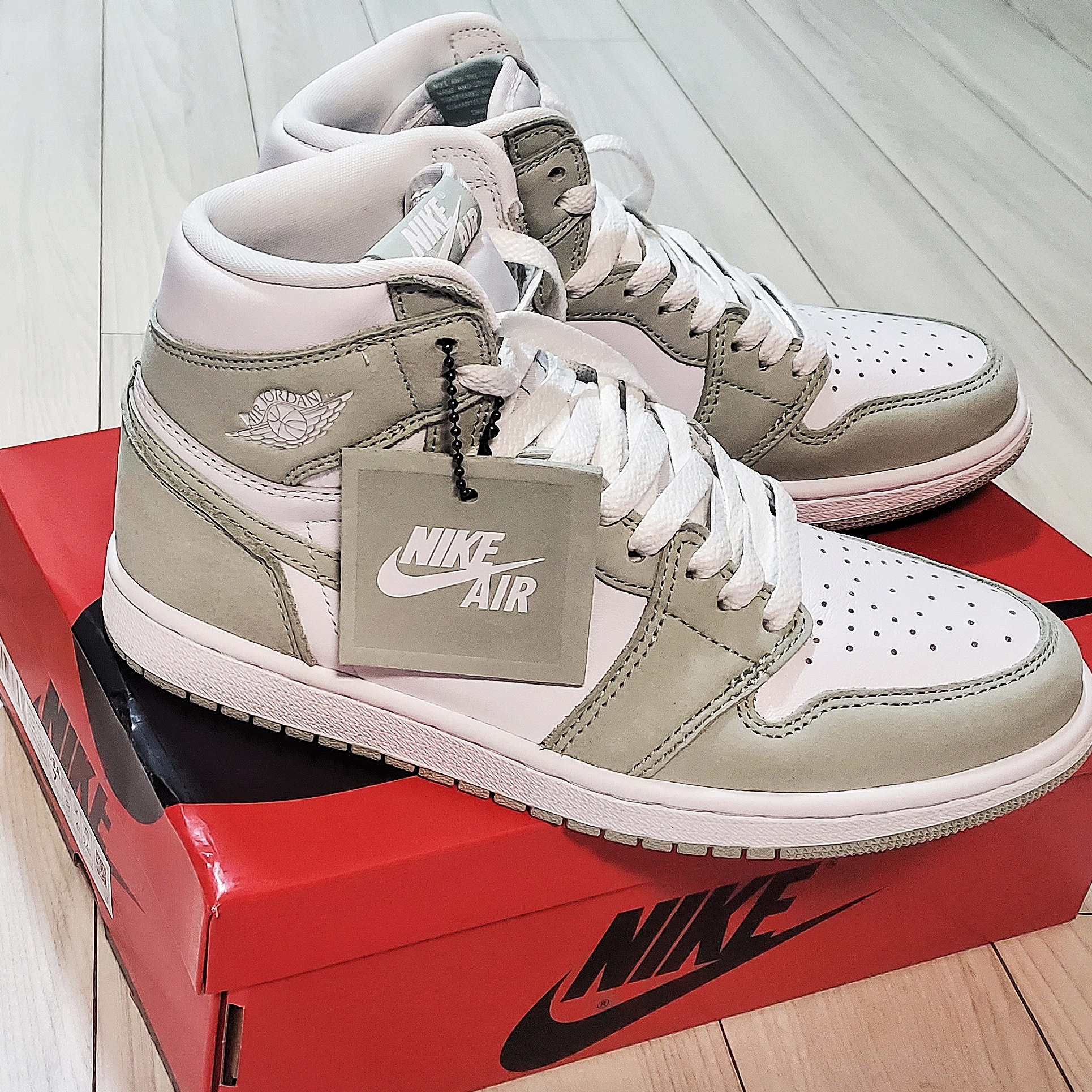 (W) Jordan 1 Retro High OG Seafoam 착용 스타일