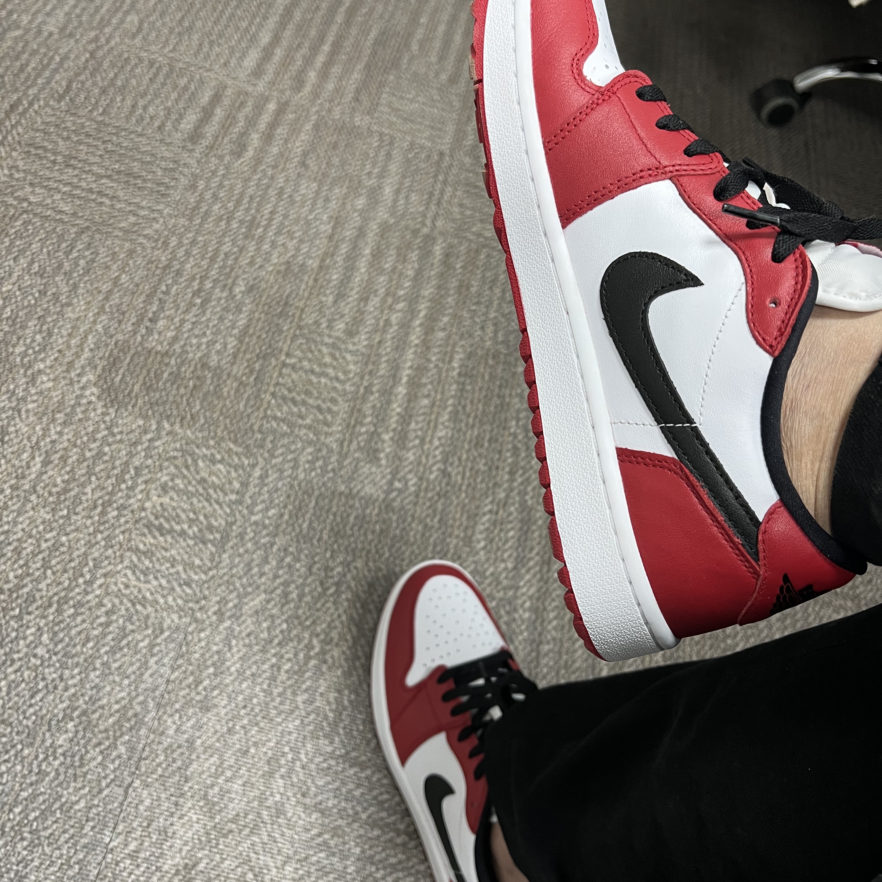 Jordan 1 Low Golf Chicago 착용 스타일