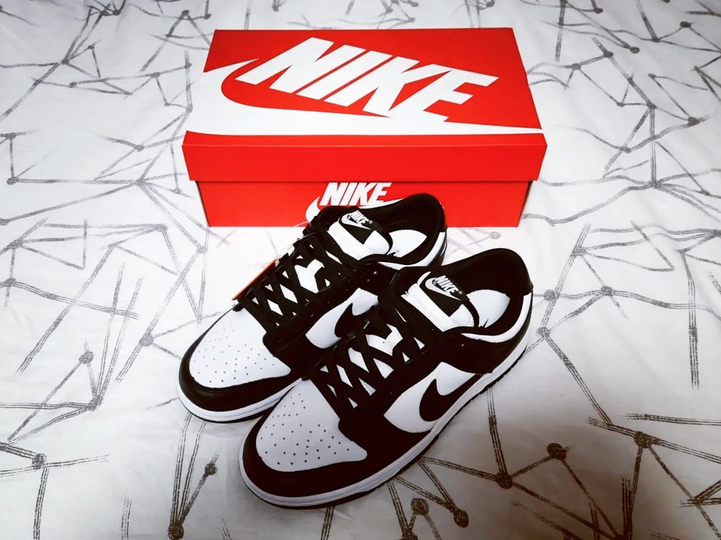 Nike Dunk Low Retro Black 착용 스타일 - 1
