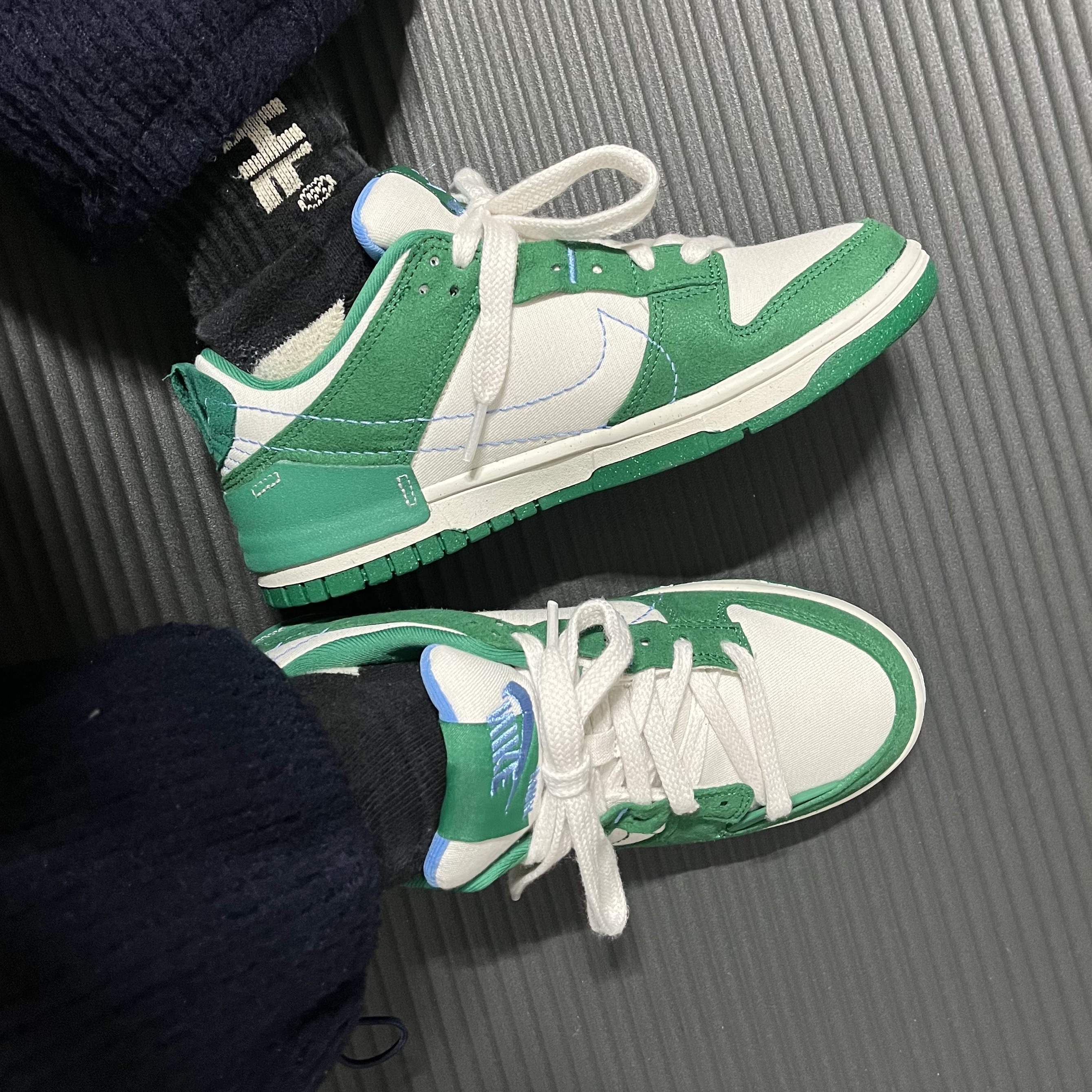 (W) Nike Dunk Low Disrupt 2 Phantom University Blue 착용 스타일