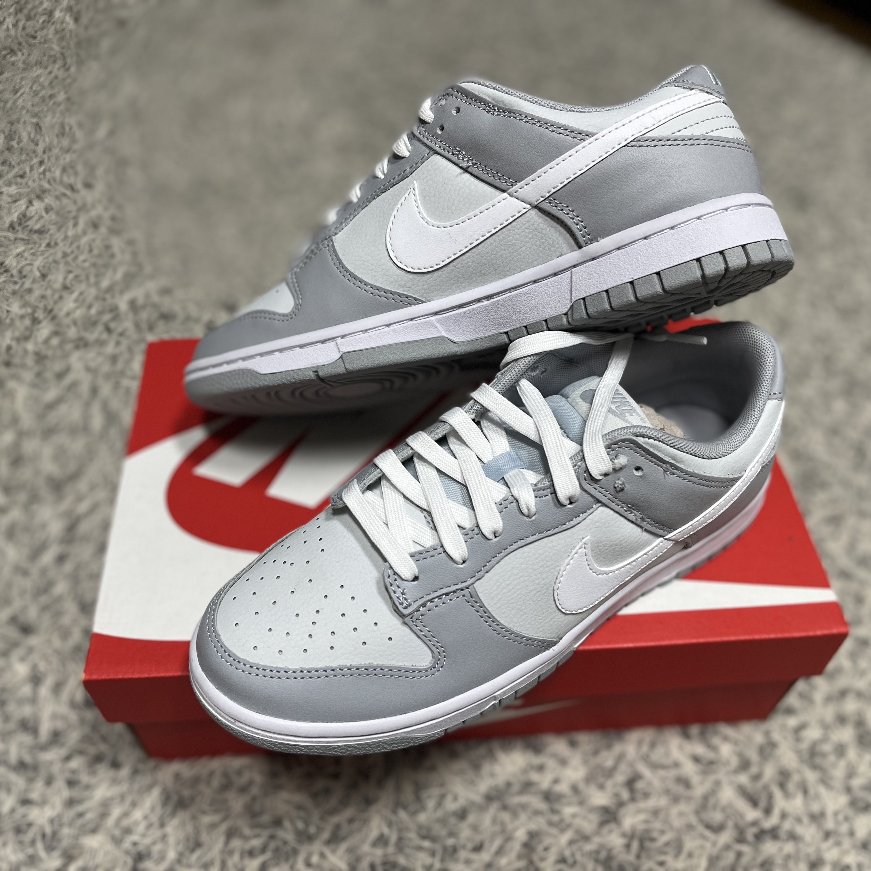 Nike Dunk Low Retro Wolf Grey 착용 스타일