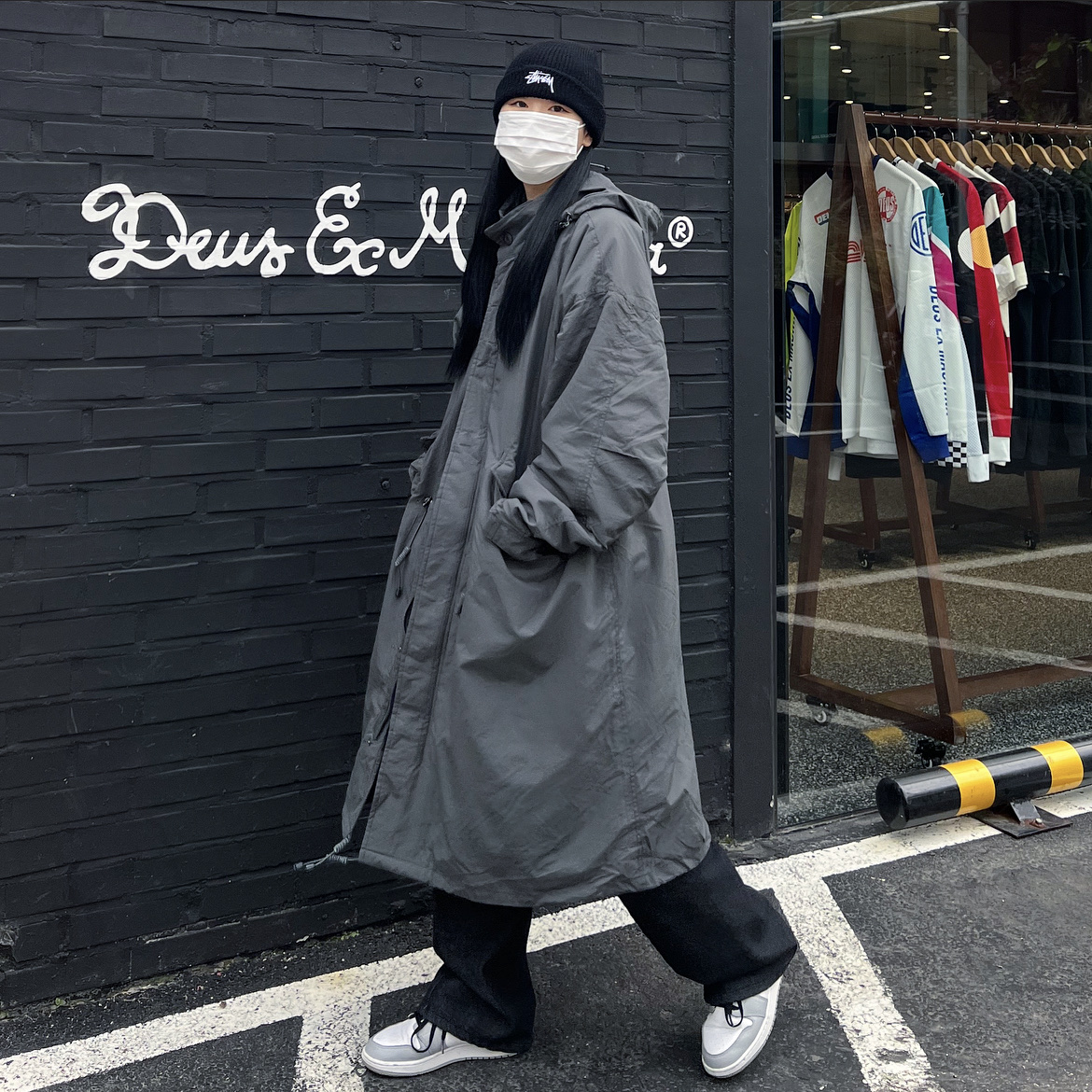 (GS) Jordan 1 Mid Light Smoke Grey 착용 스타일 - 3