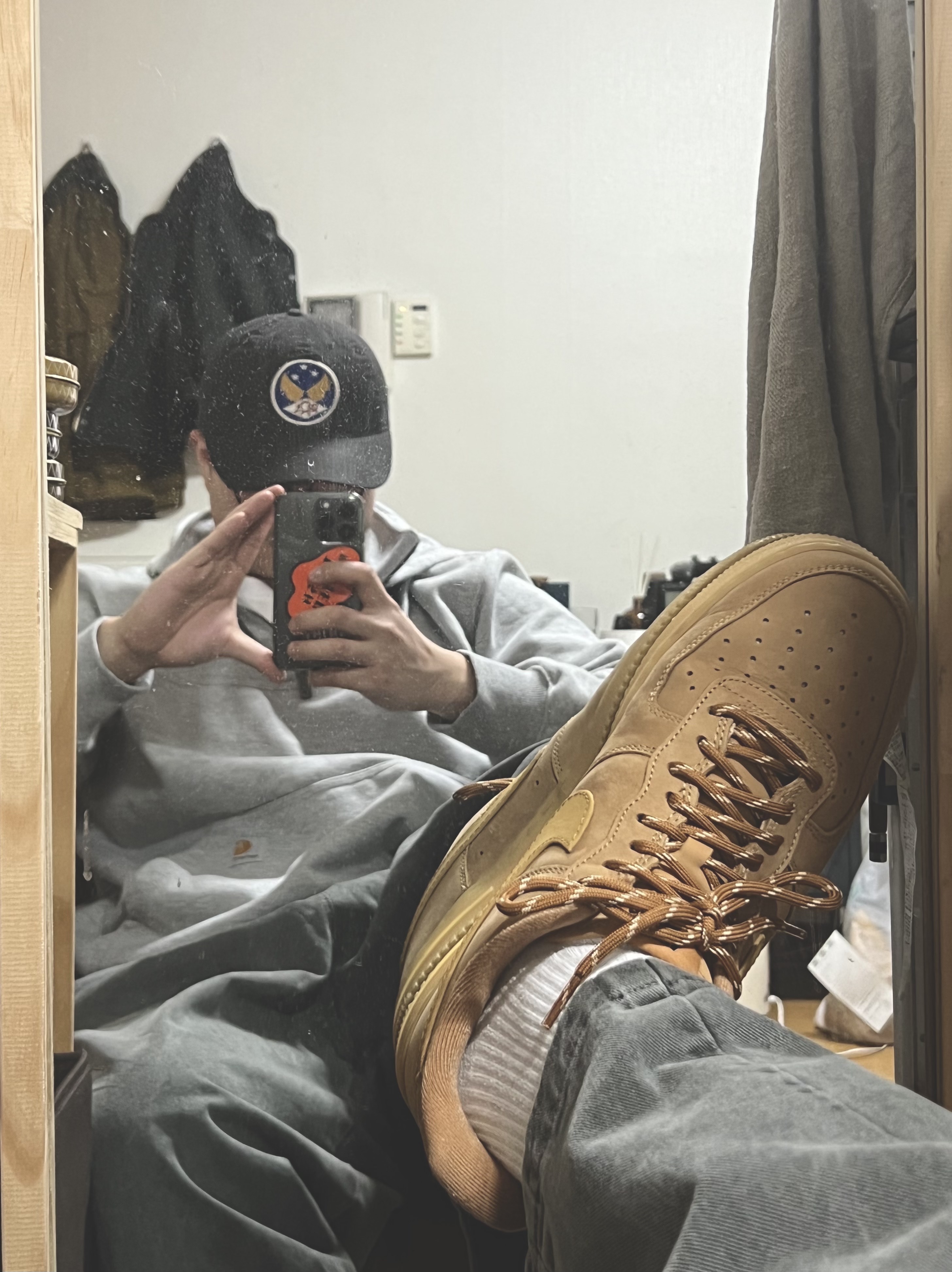 Nike Air Force 1 '07 WB Flax 착용 스타일 - 2