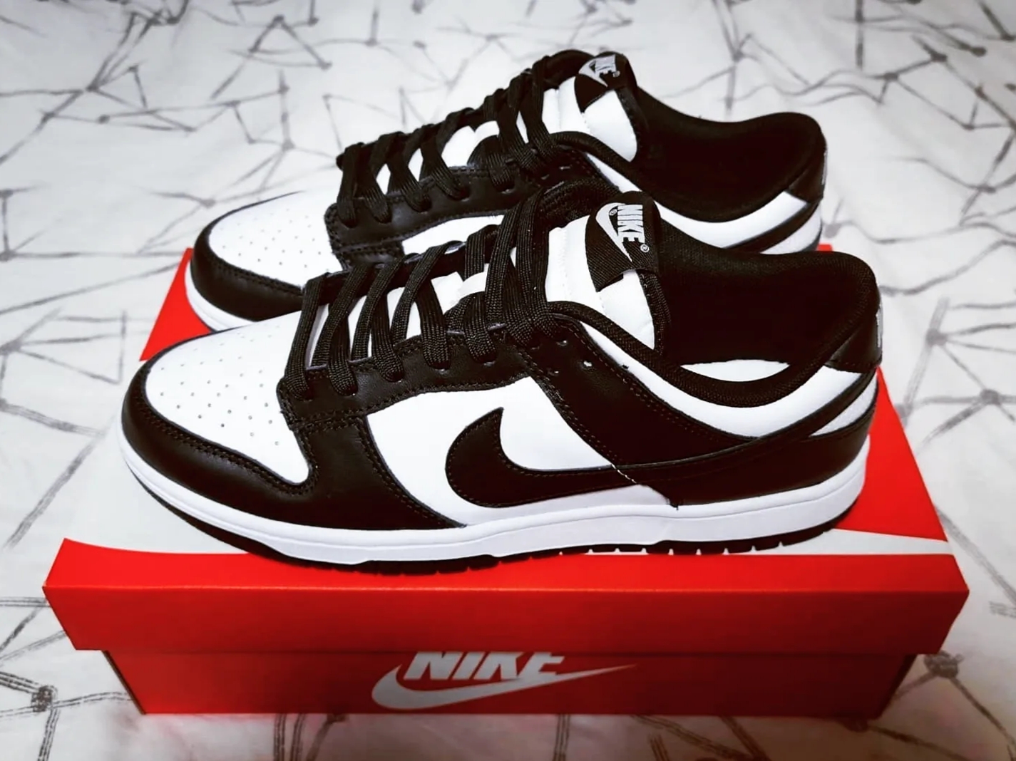 Nike Dunk Low Retro Black 착용 스타일 - 2