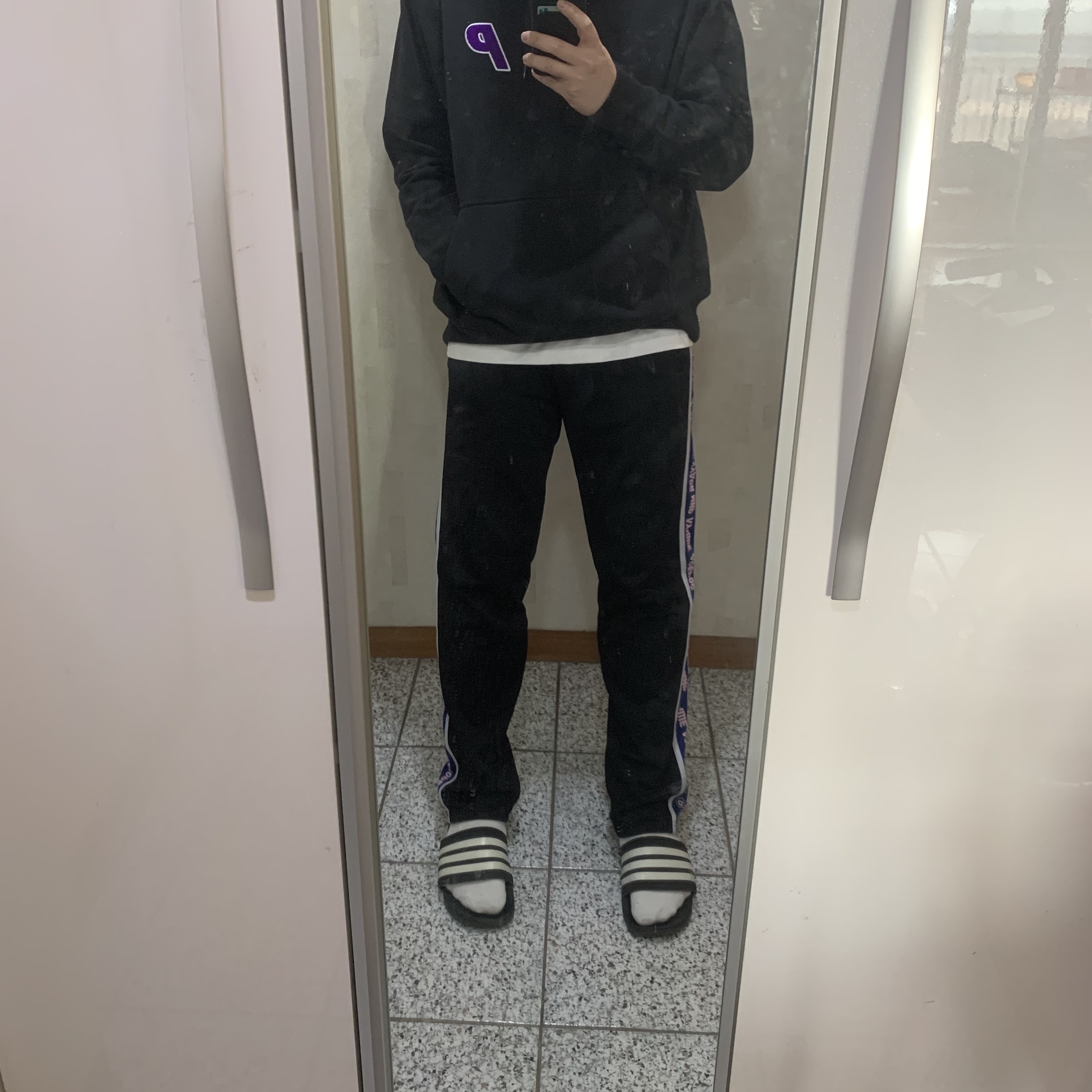Palace Tri-Chenille Hood Black - 21FW 착용 스타일 - 2