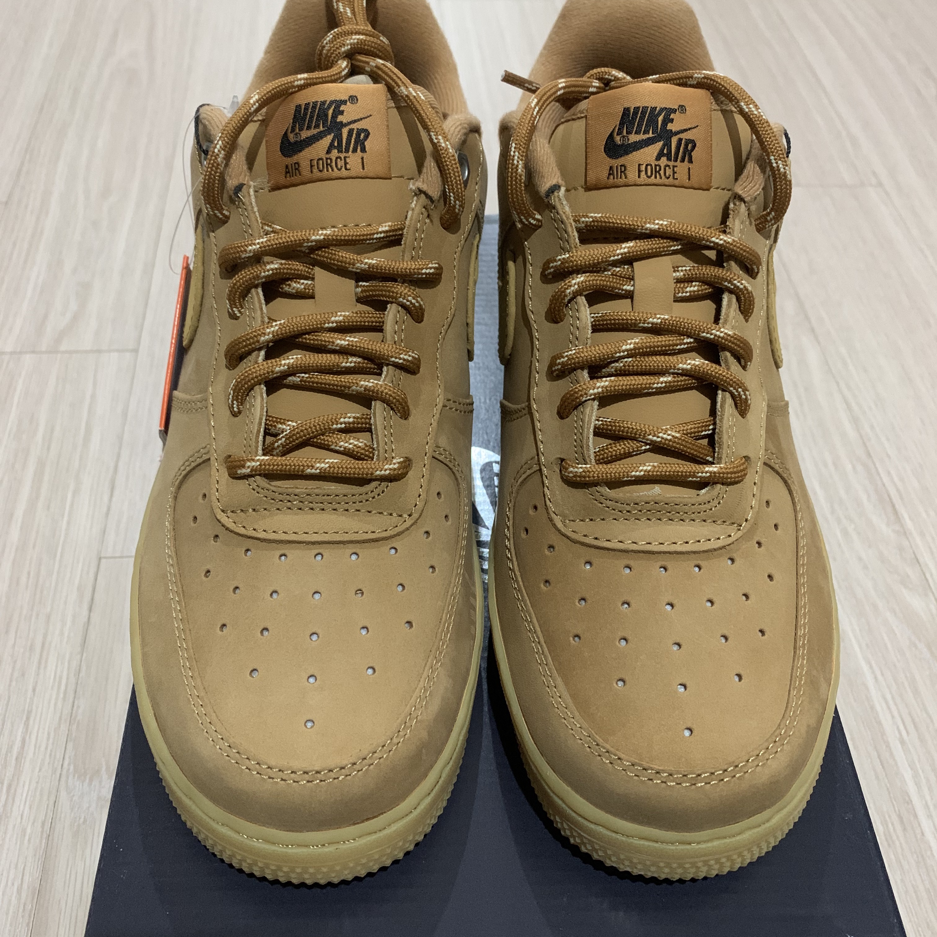 Nike Air Force 1 '07 WB Flax 착용 스타일 - 2