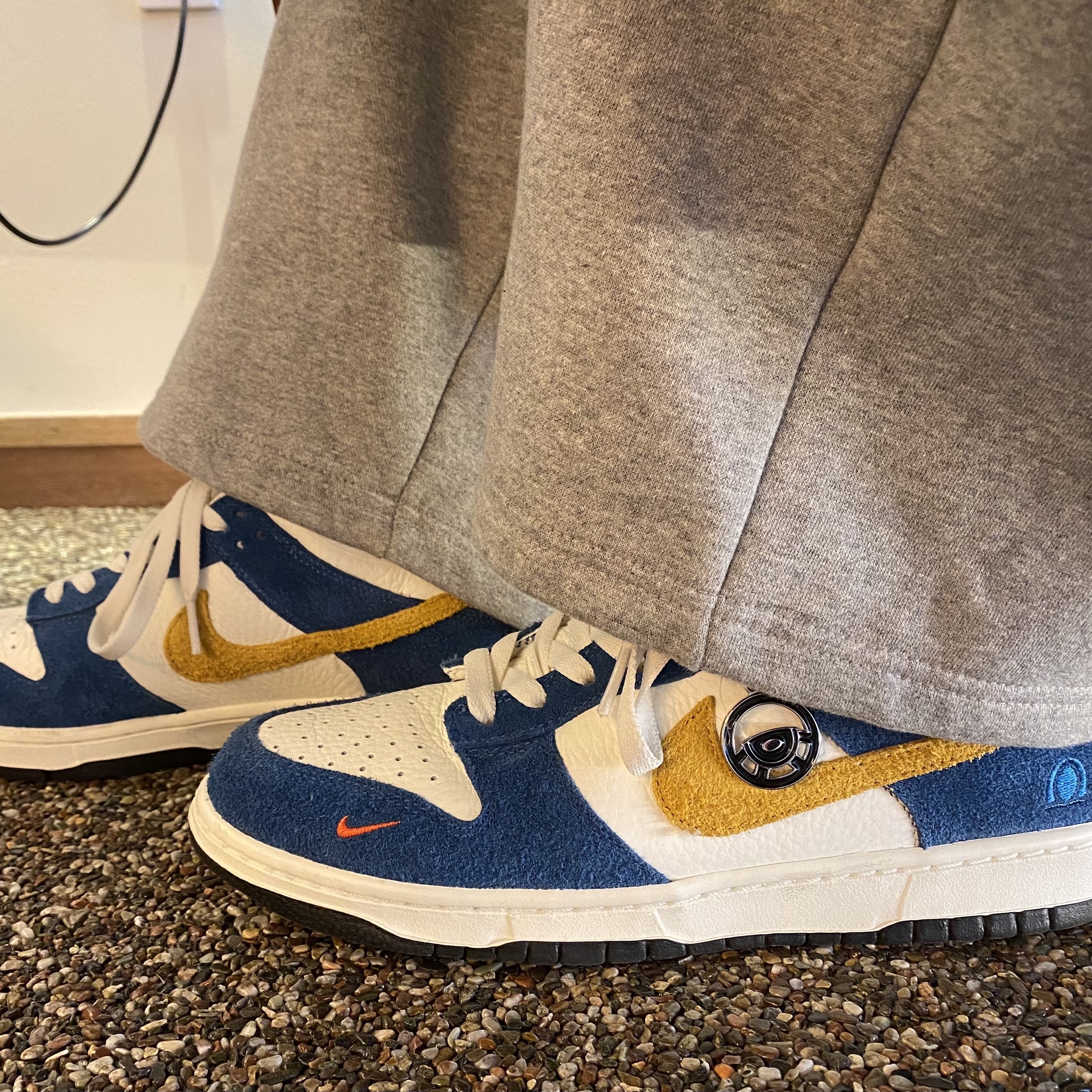 Nike x Kasina Dunk Low 80's Bus 착용 스타일