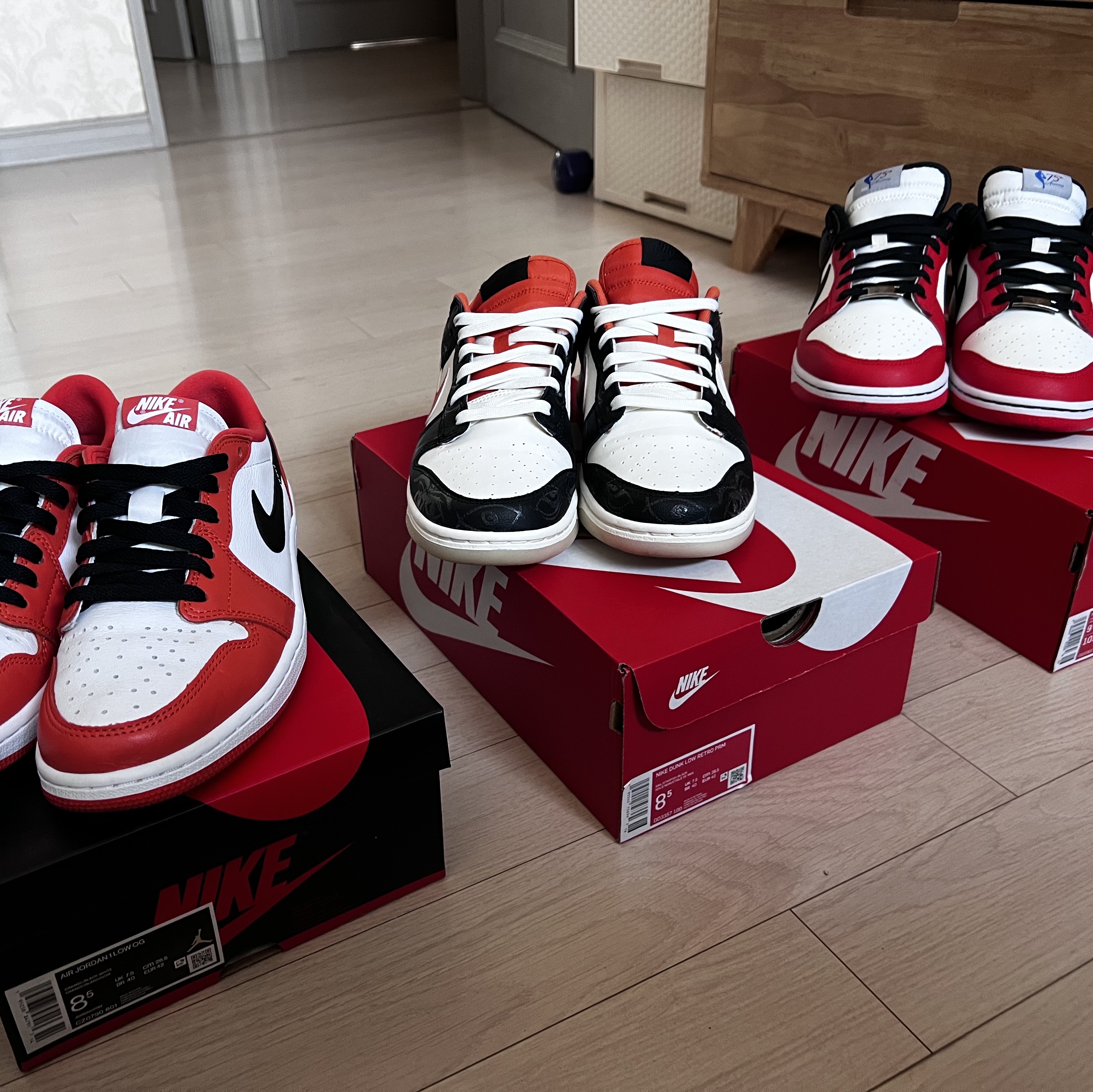 Jordan 1 Low OG Starfish, Nike Dunk Low Retro PRM Halloween 착용 스타일 - 1