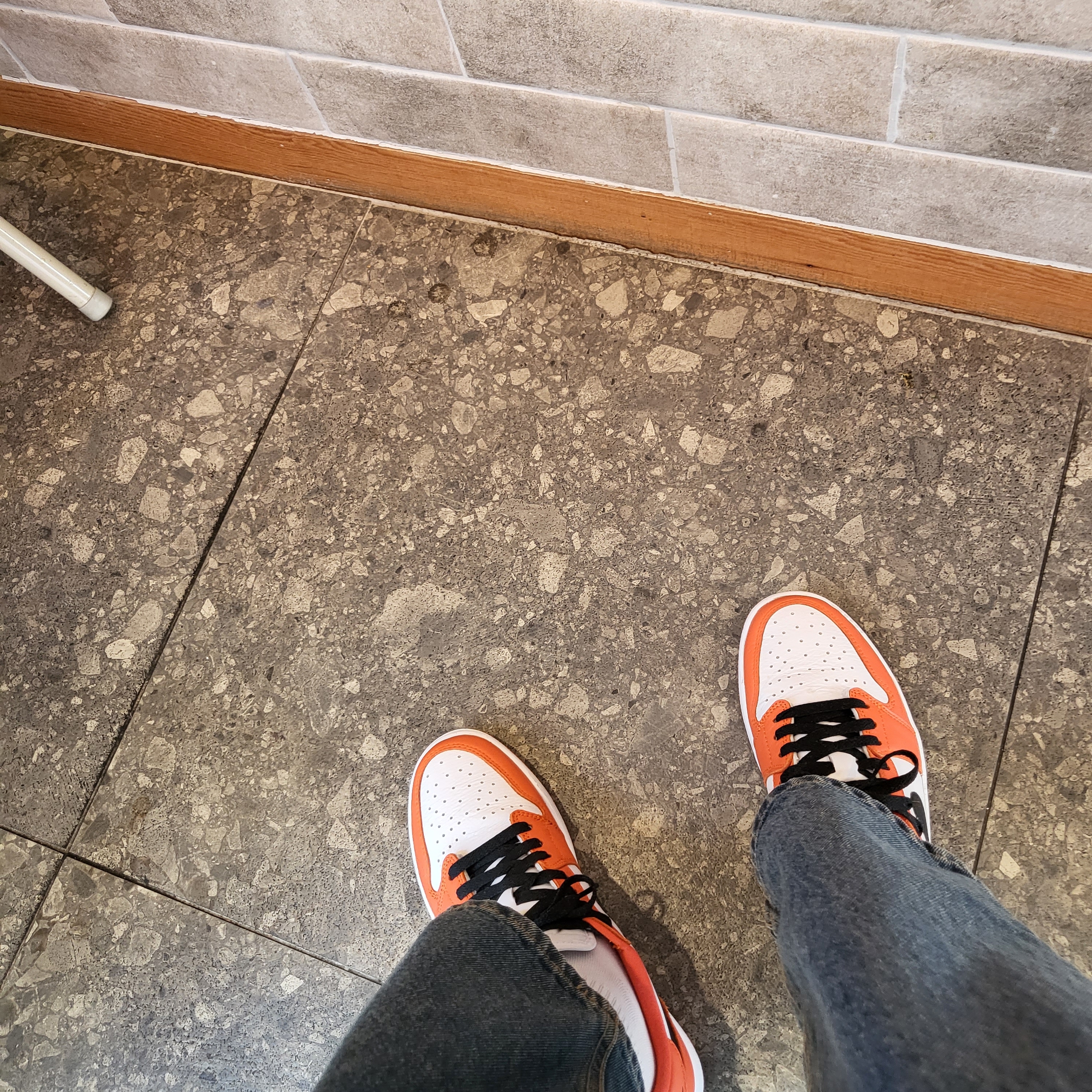 Jordan 1 Low OG Starfish 착용 스타일