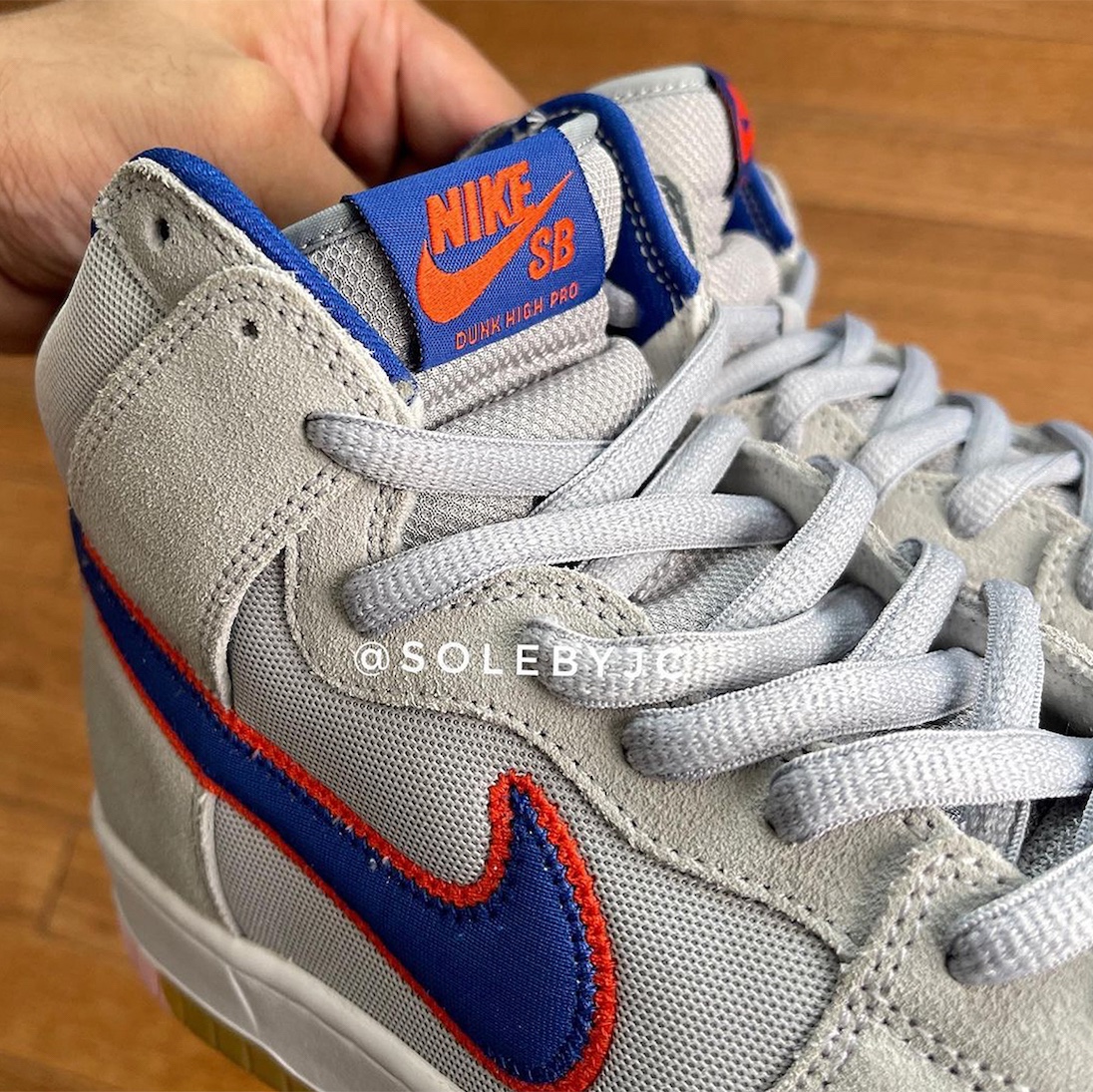 Nike SB Dunk High PRM Rush Blue and Team Orange 착용 스타일 - 2