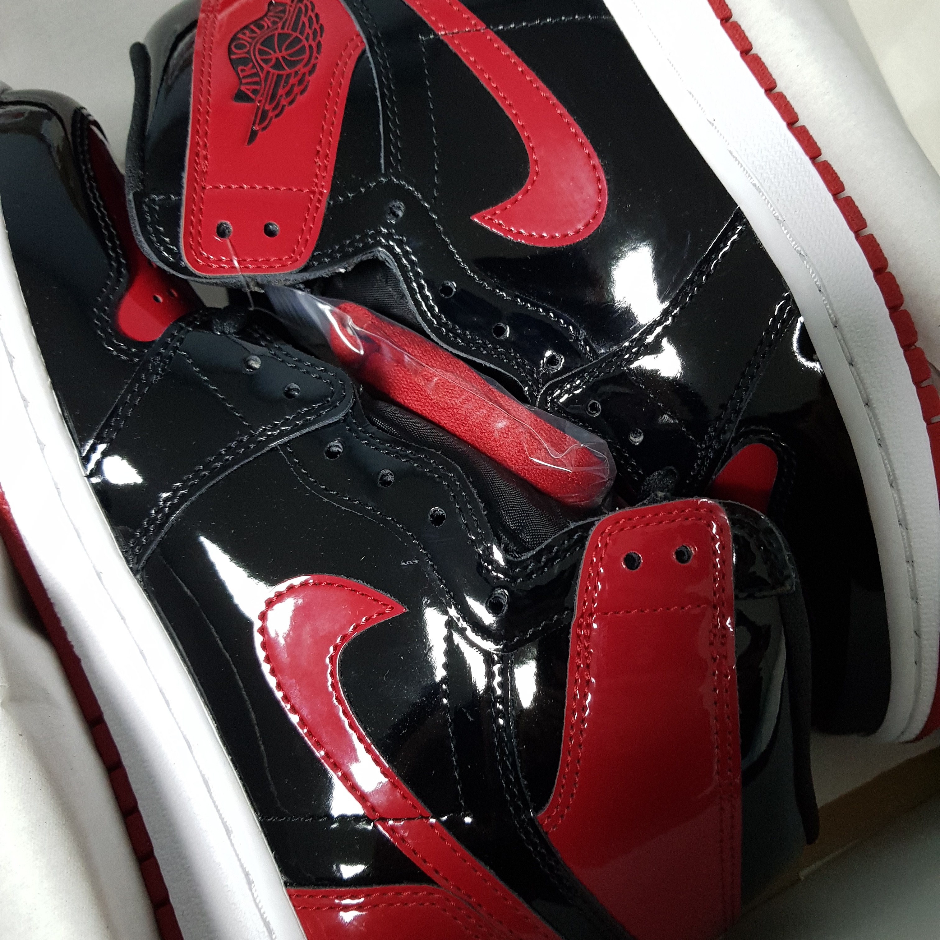 Jordan 1 Retro High OG Patent Bred 착용 스타일