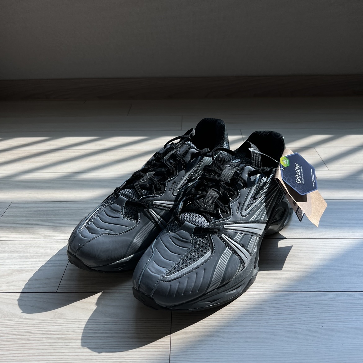 Asics HN2-S Protoblast Steel Grey 착용 스타일 - 3