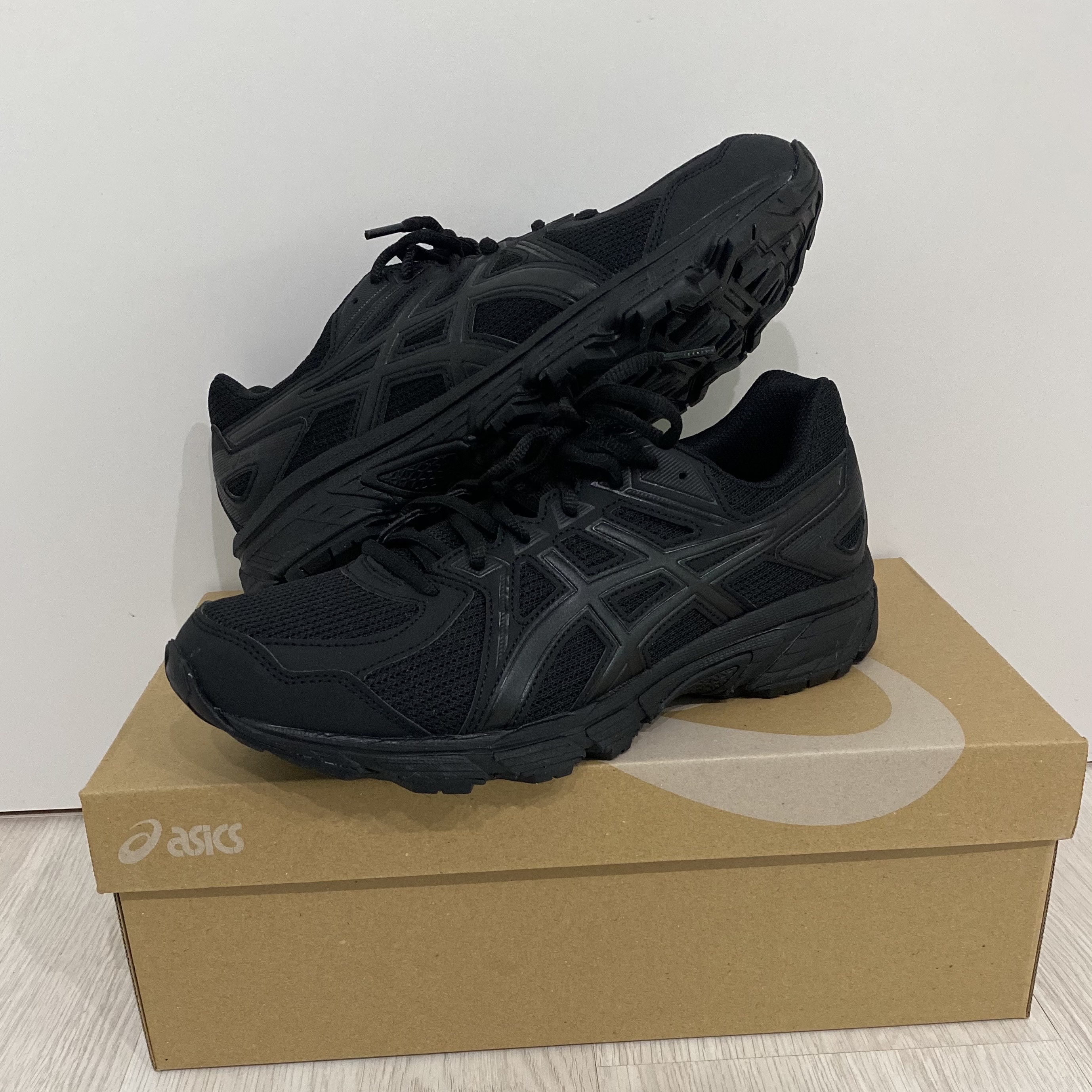Asics Jog 100 T Black - 4E Extra Wide 착용 스타일 - 2