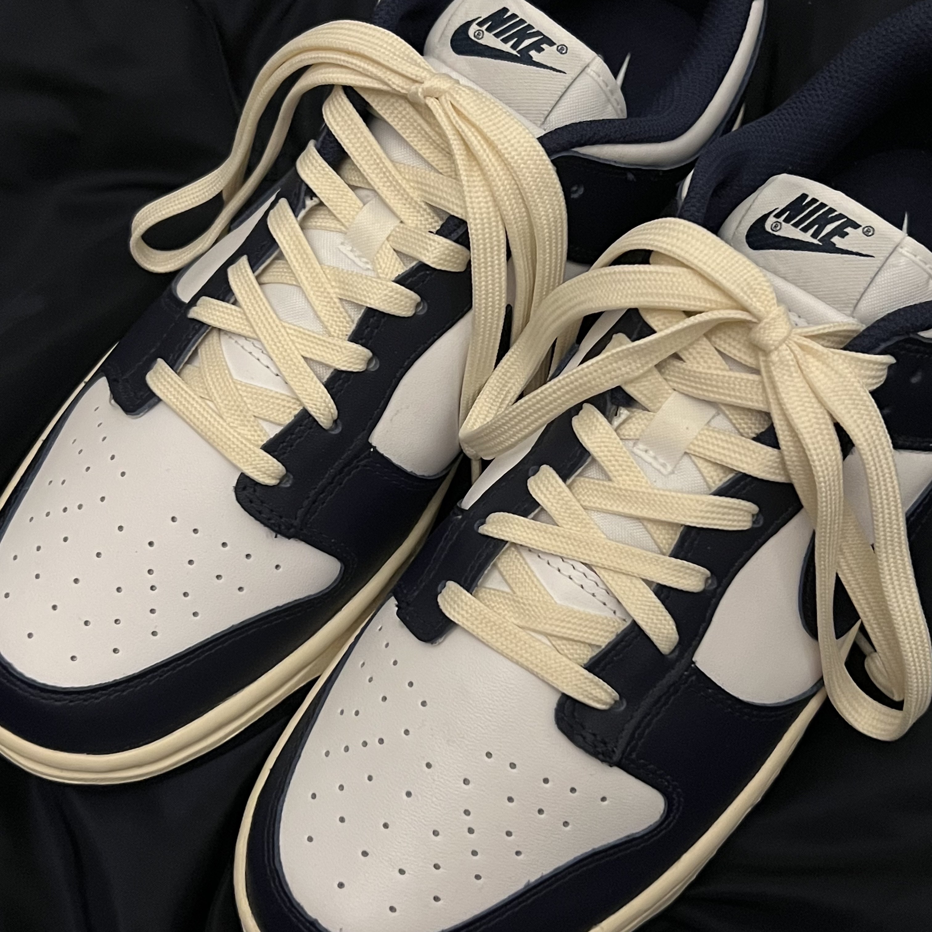 (W) Nike Dunk Low Vintage Midnight Navy 착용 스타일 - 2