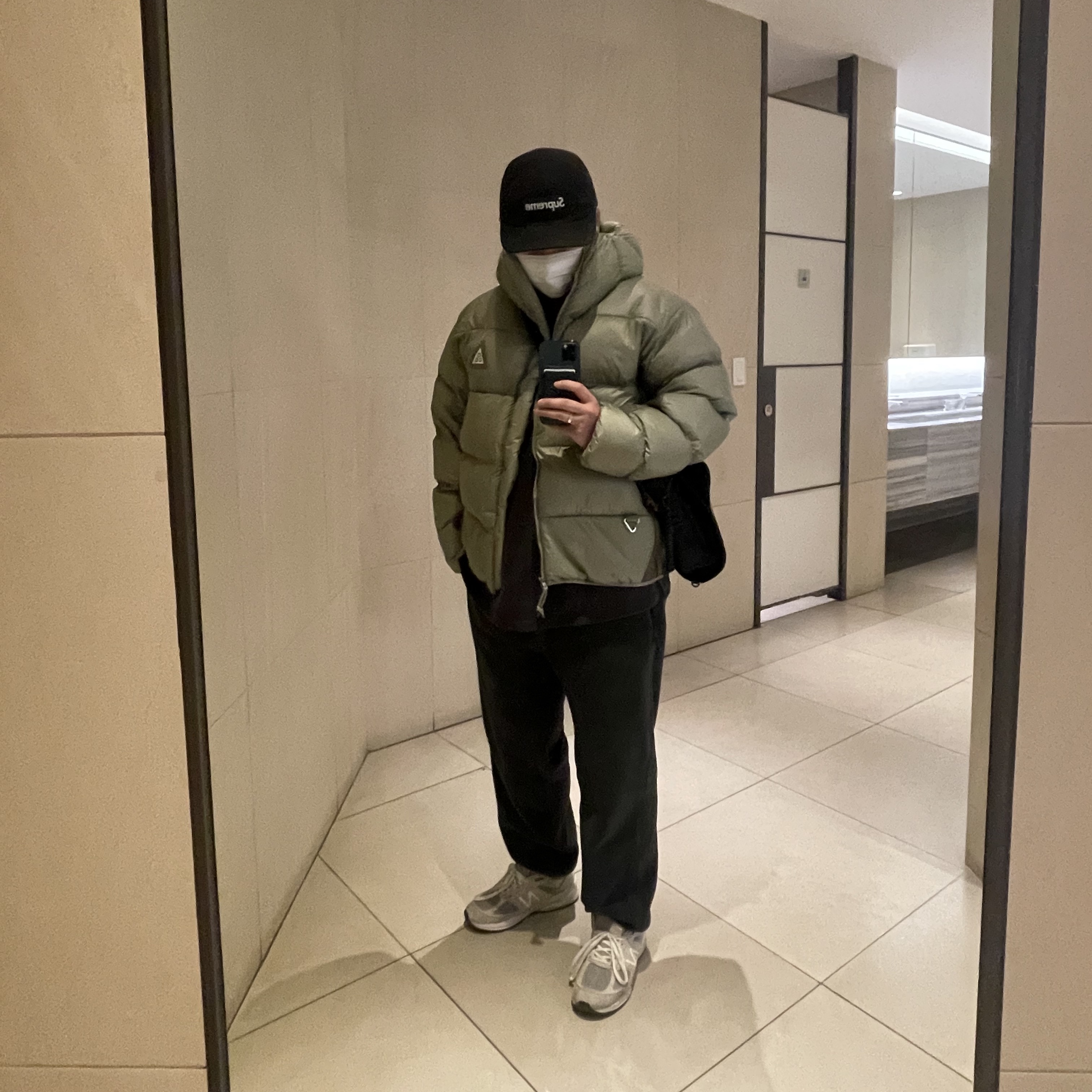 Nike ACG Therma-Fit ADV Lunar Lake Puffer Jacket Light Army - Asia, Nike ACG Polartec Wolf Tree Pants Off Noir Black - Asia 착용 스타일