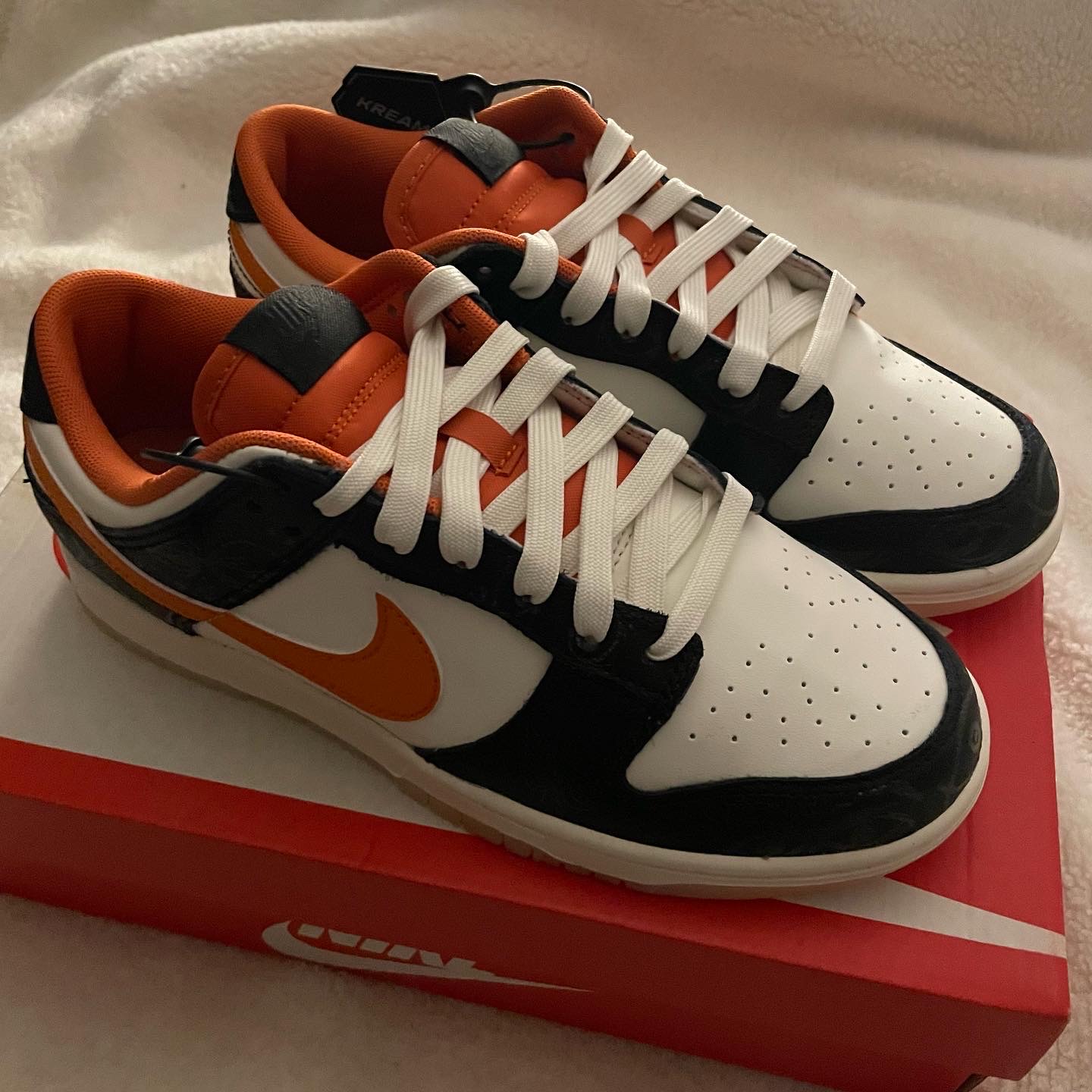 Nike Dunk Low Retro PRM Halloween 착용 스타일 - 2