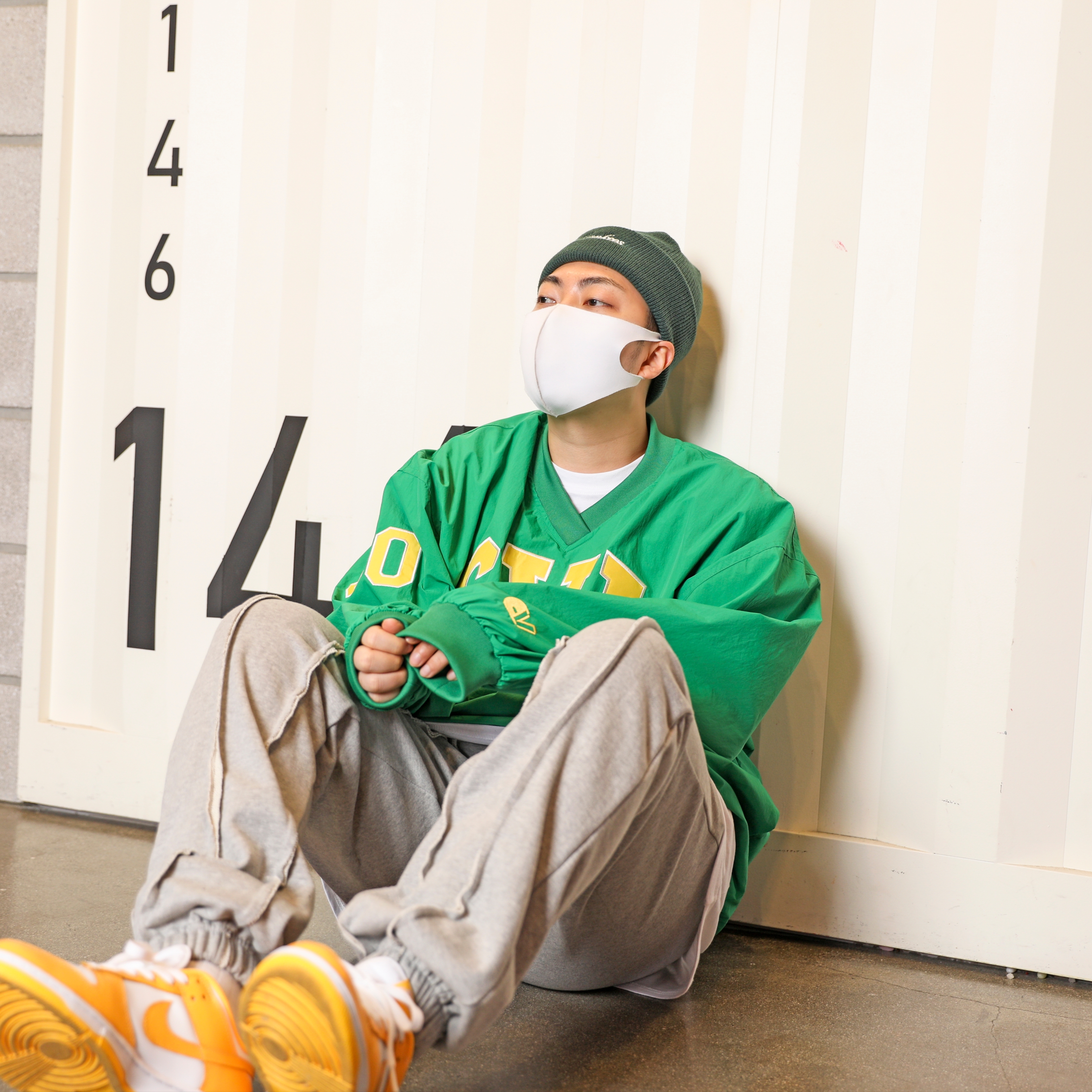 (W) Nike Dunk Low Laser Orange 착용 스타일 - 1
